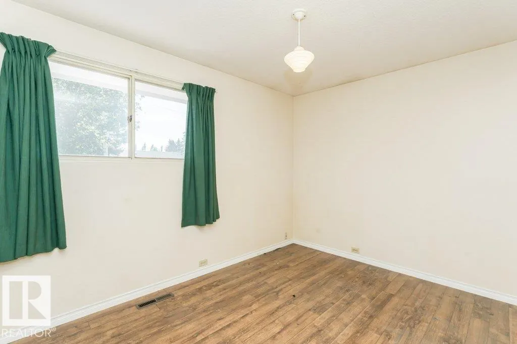 1036 MOYER Drive