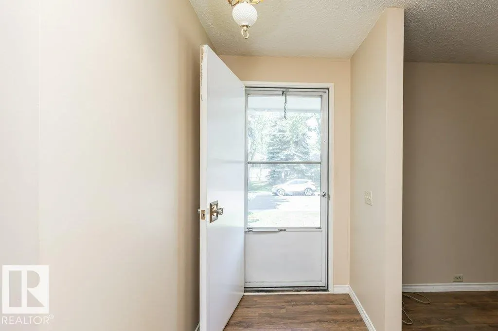 1036 MOYER Drive