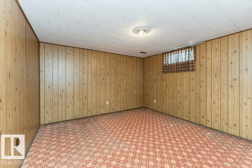 1036 MOYER Drive