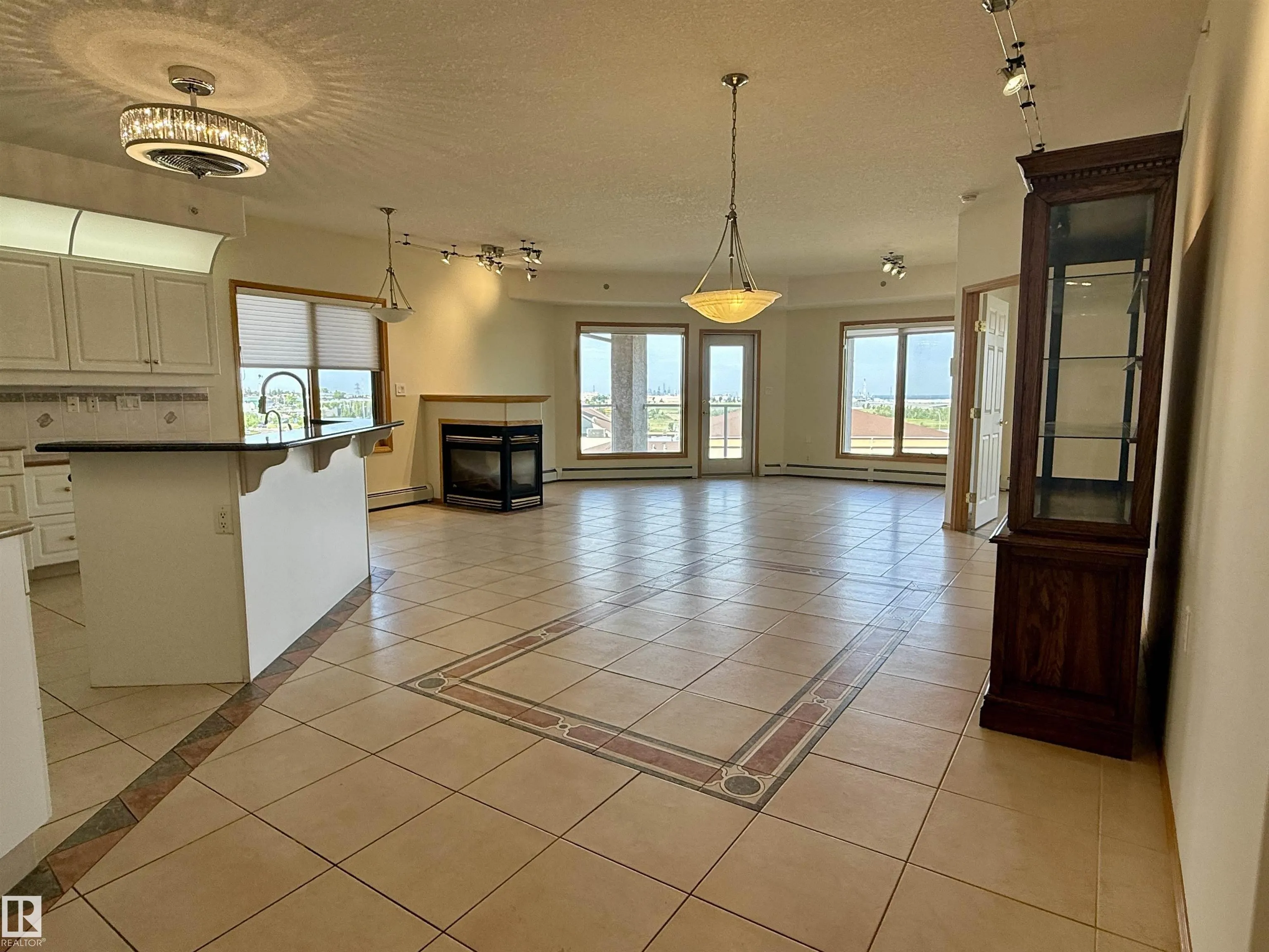 200 BETHEL Drive