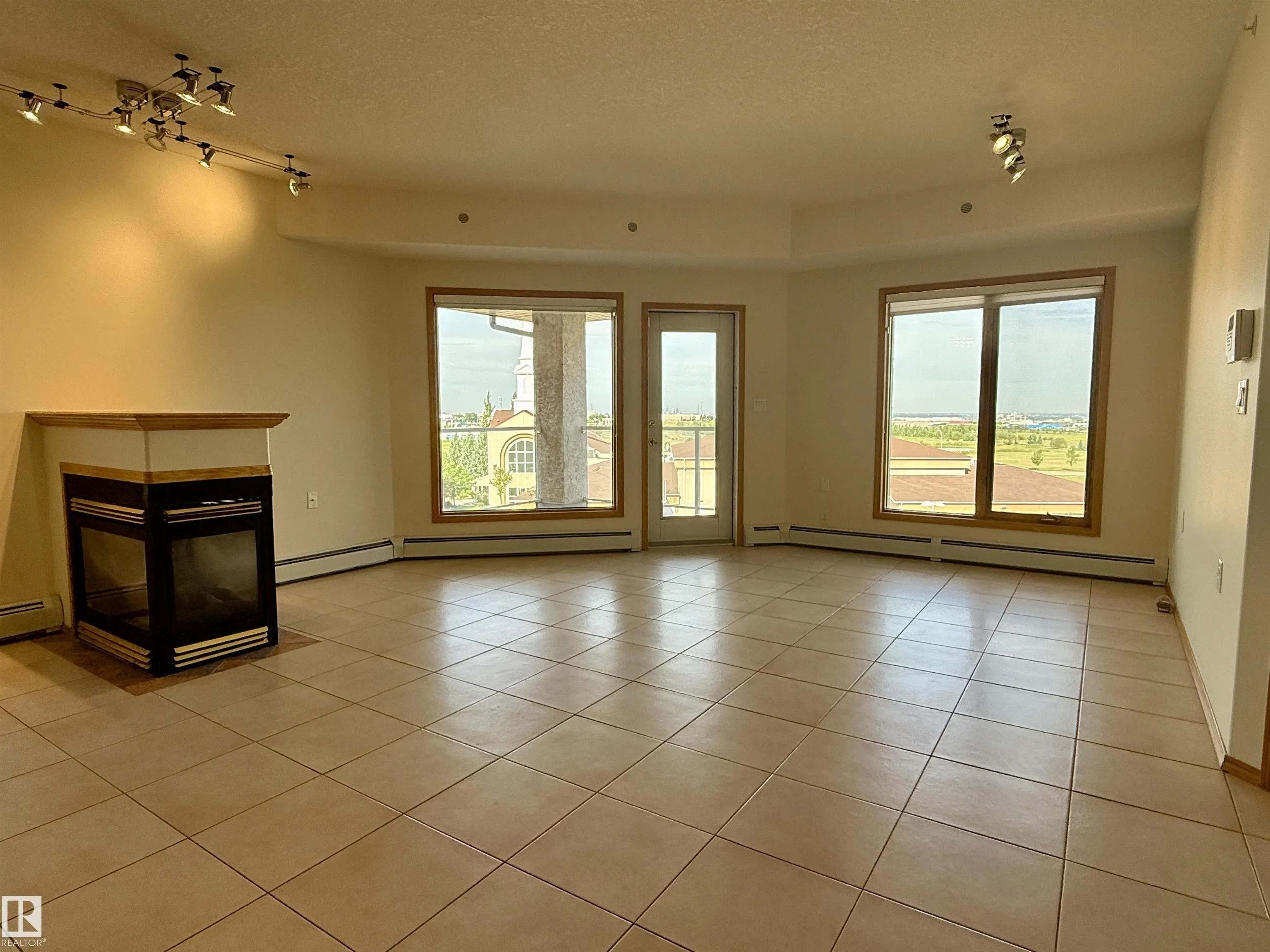 200 BETHEL Drive