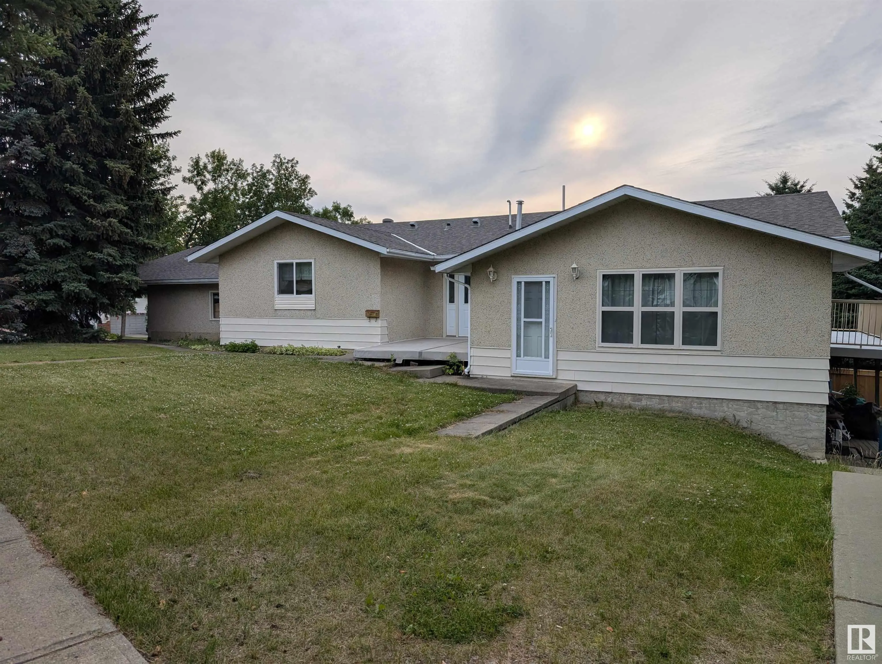 26 Louisbourg Place