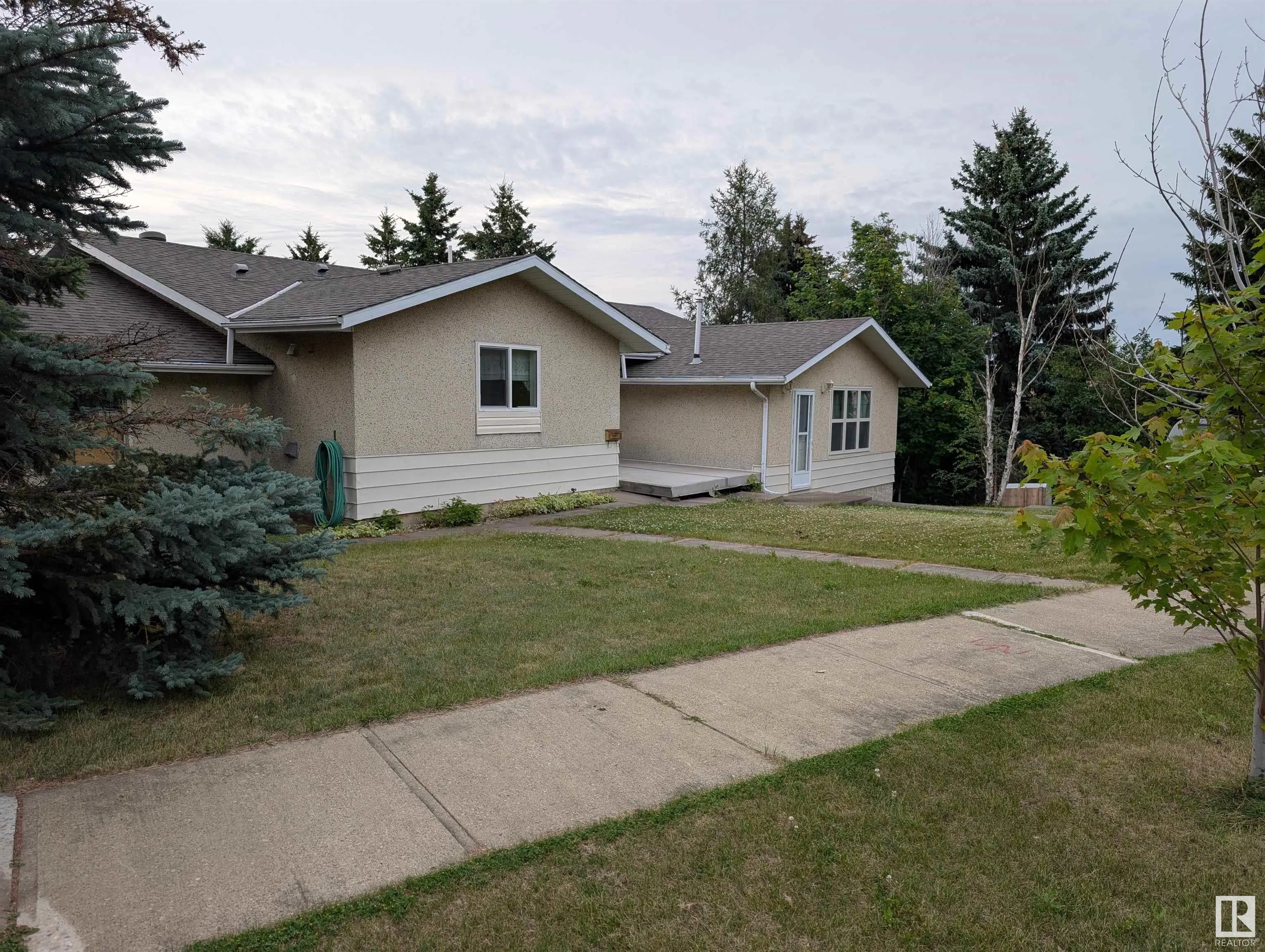 26 Louisbourg Place
