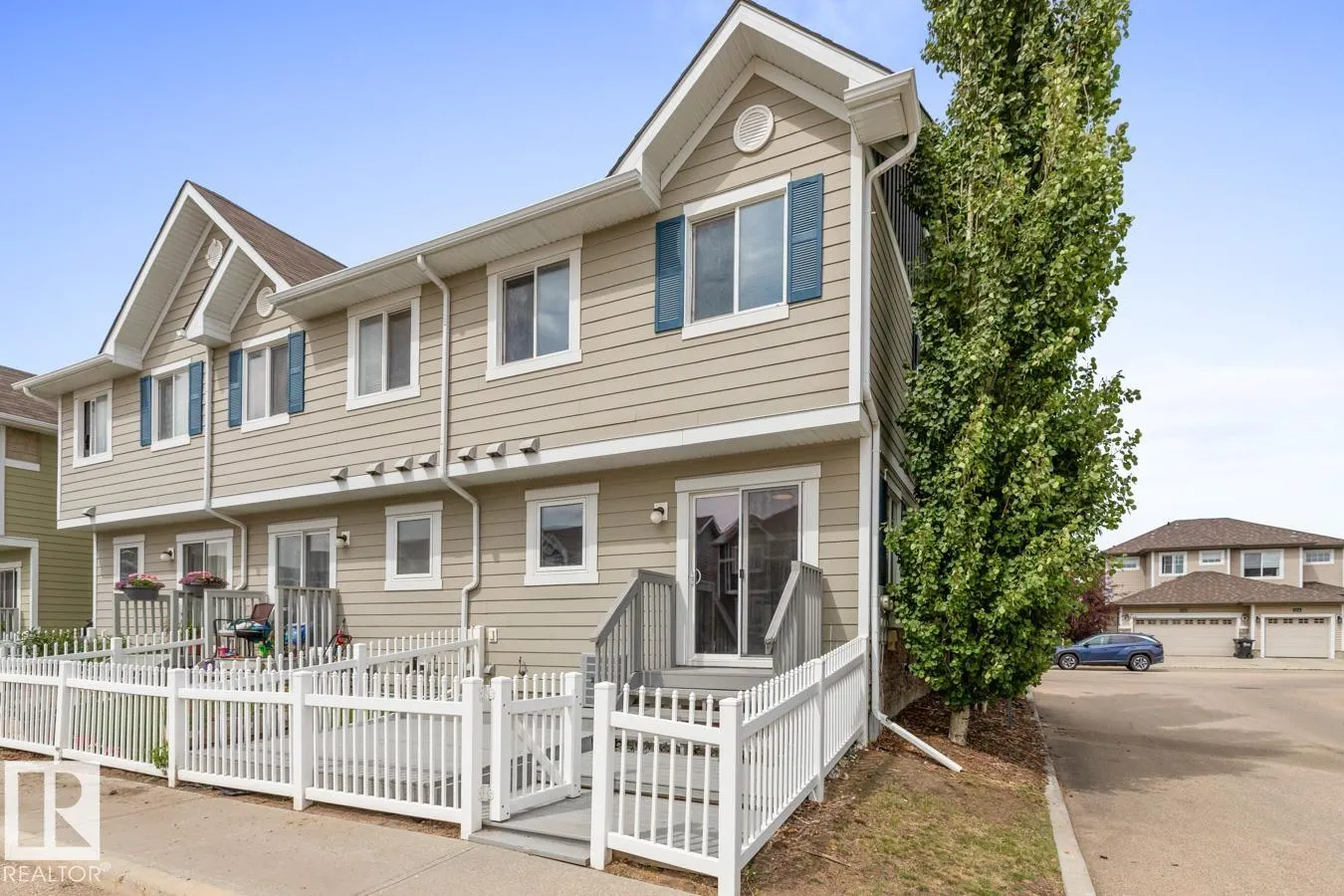 219 CHARLOTTE Way
