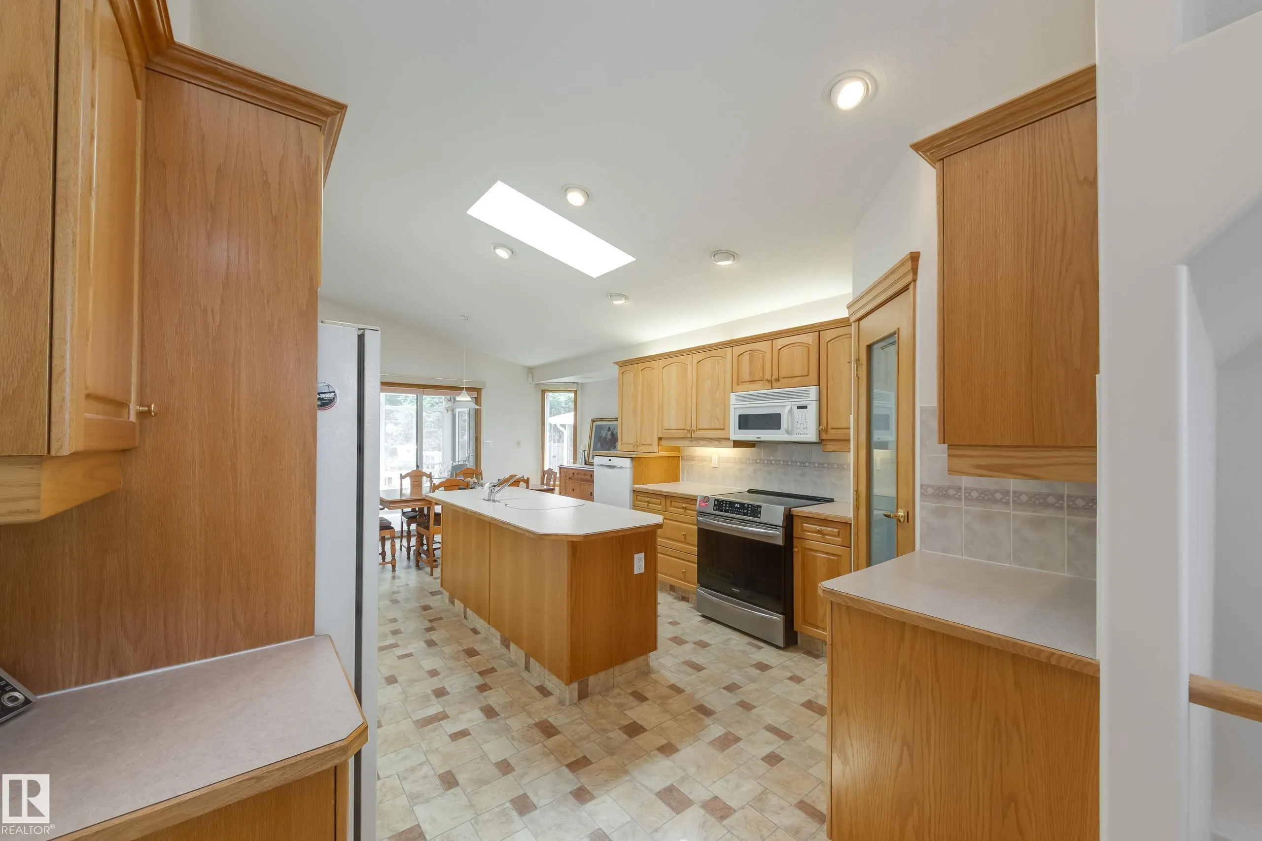 446 DAVENPORT Drive