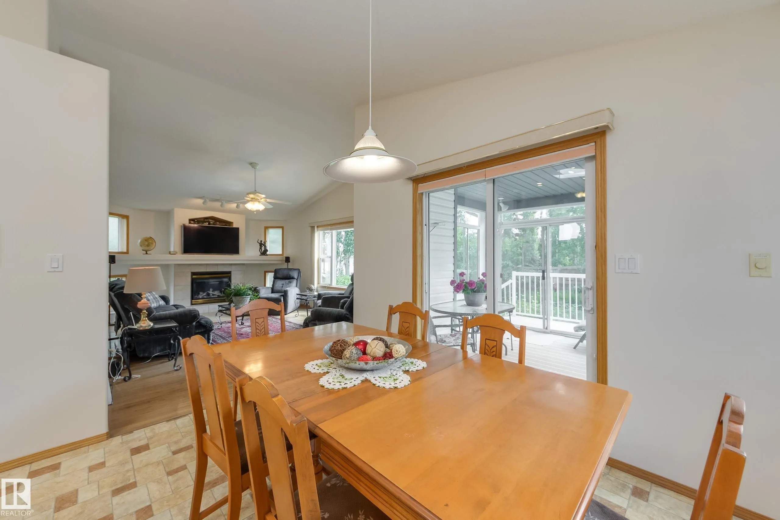446 DAVENPORT Drive