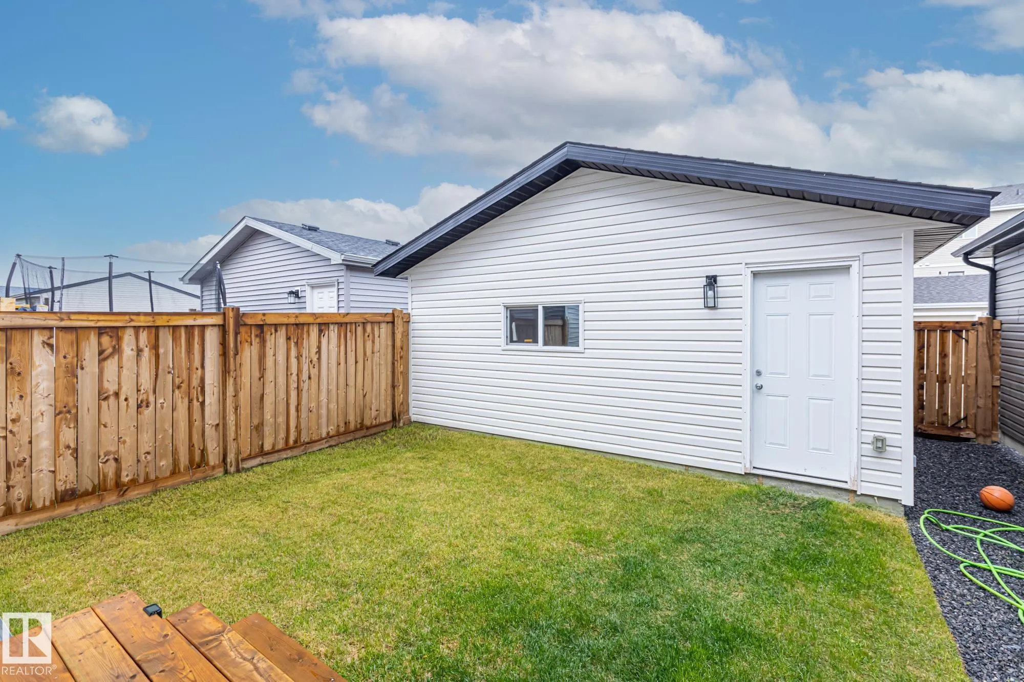 264 ROLSTON Wynd