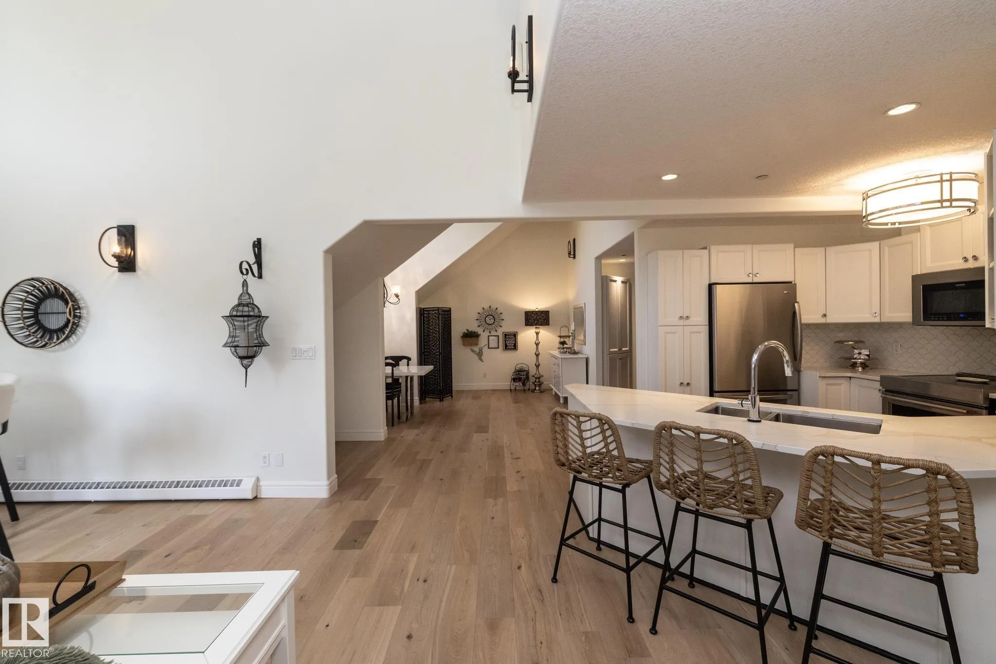 14 MISSION Avenue