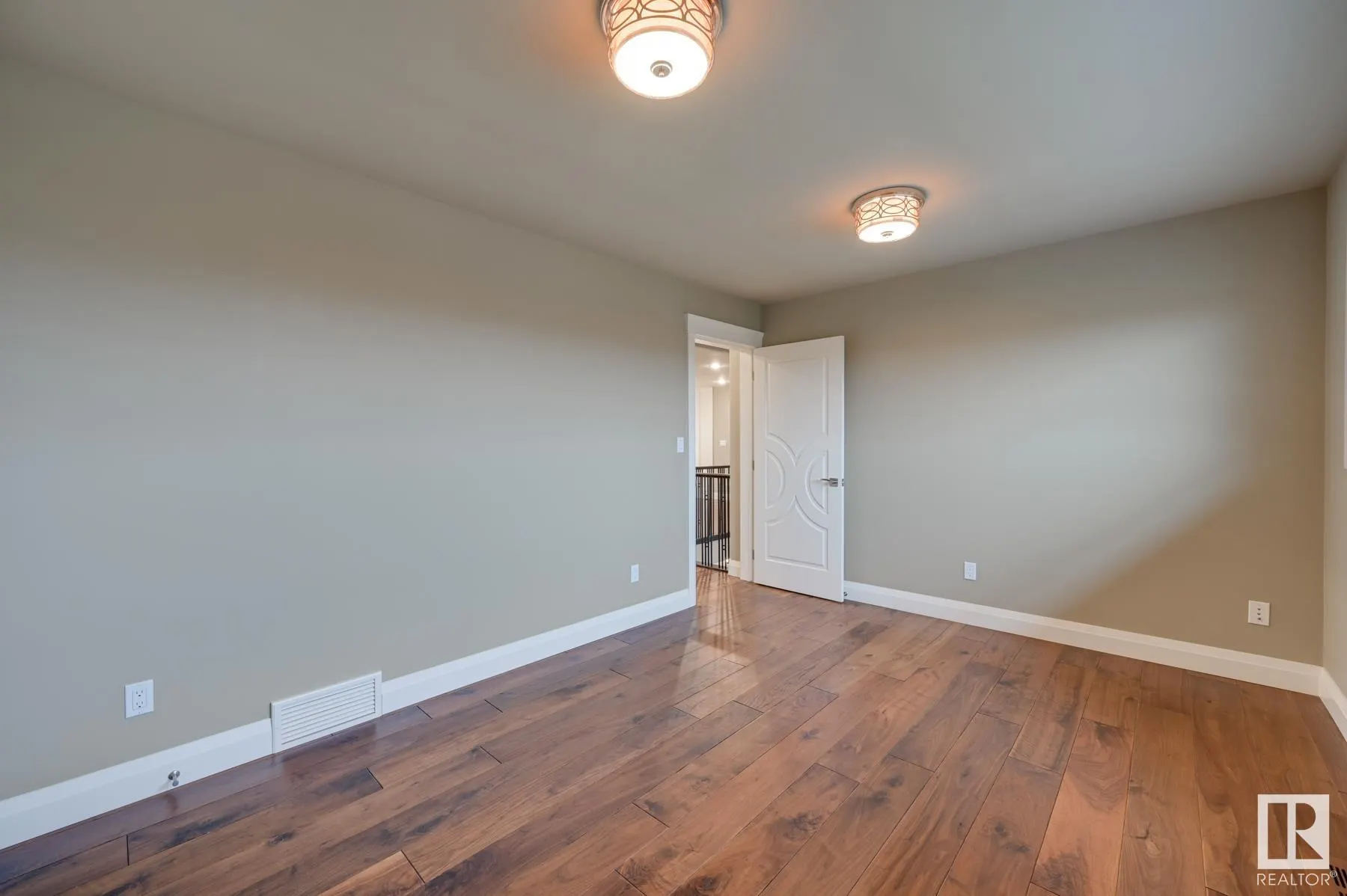 3126 WATSON Green