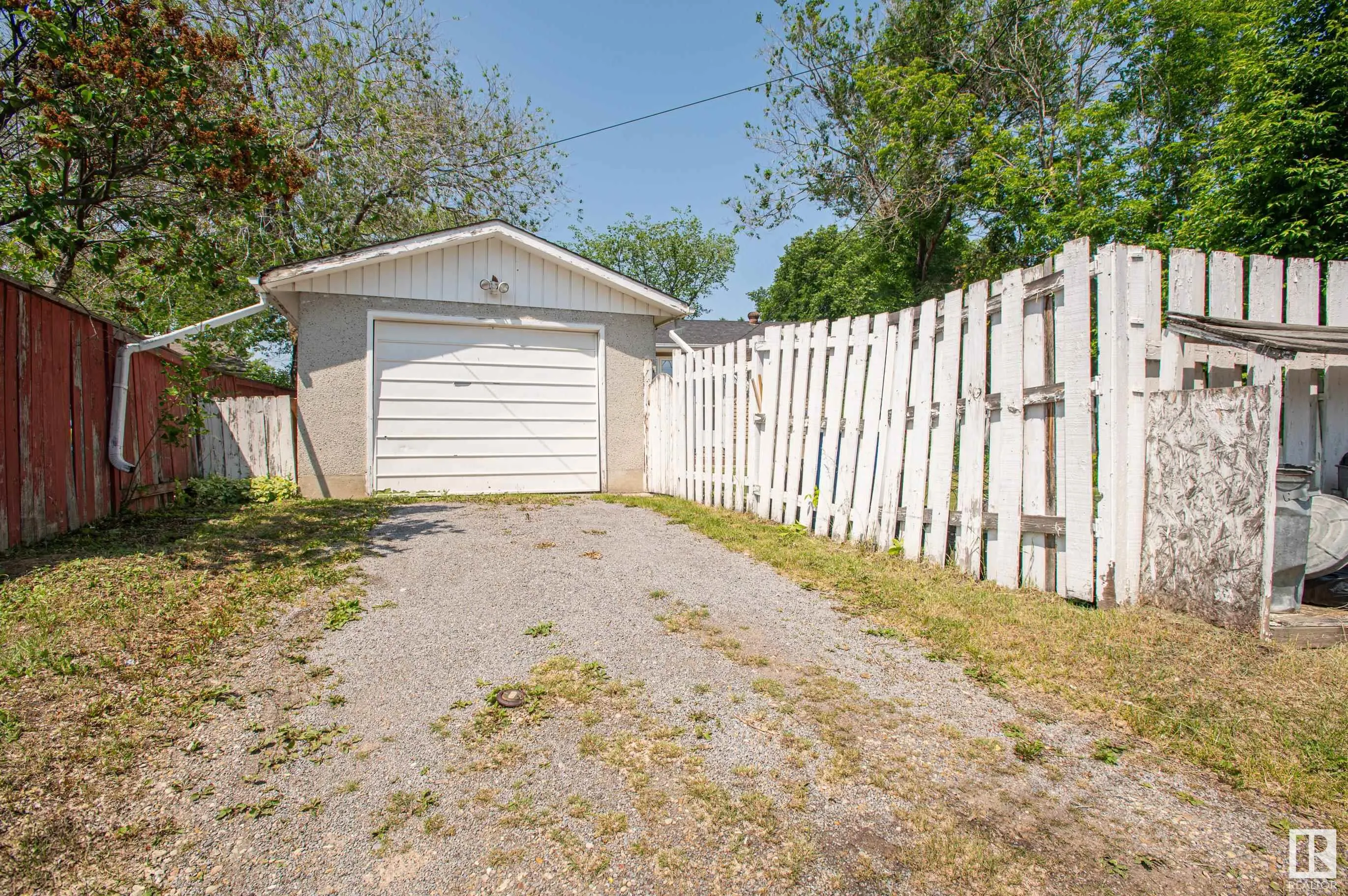 8803 160 Street