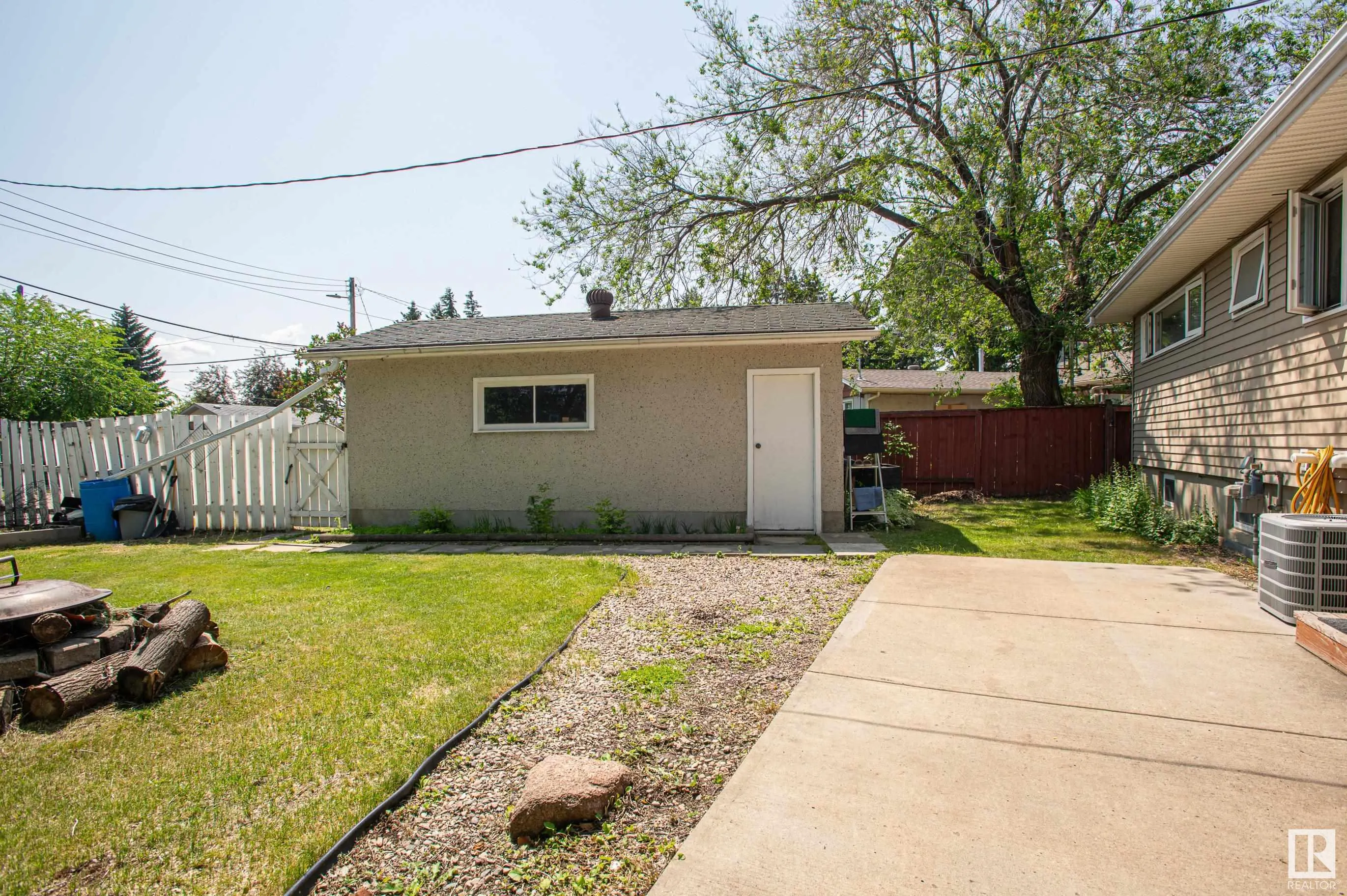 8803 160 Street