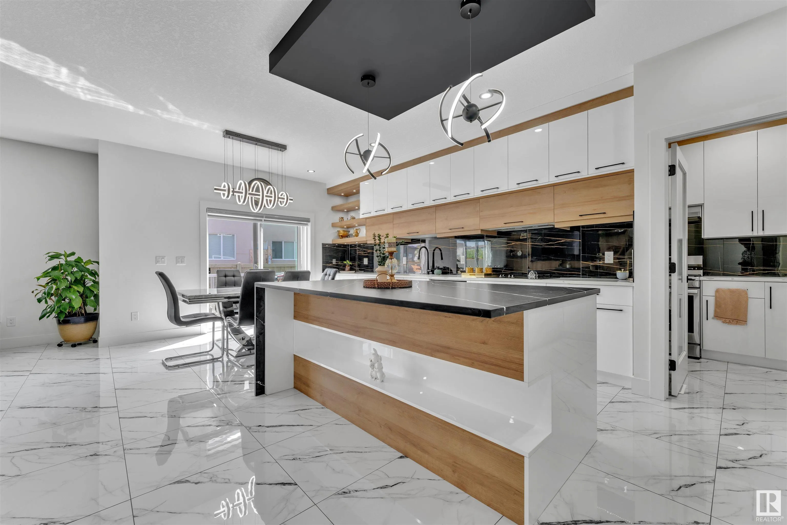 1809 18A Avenue