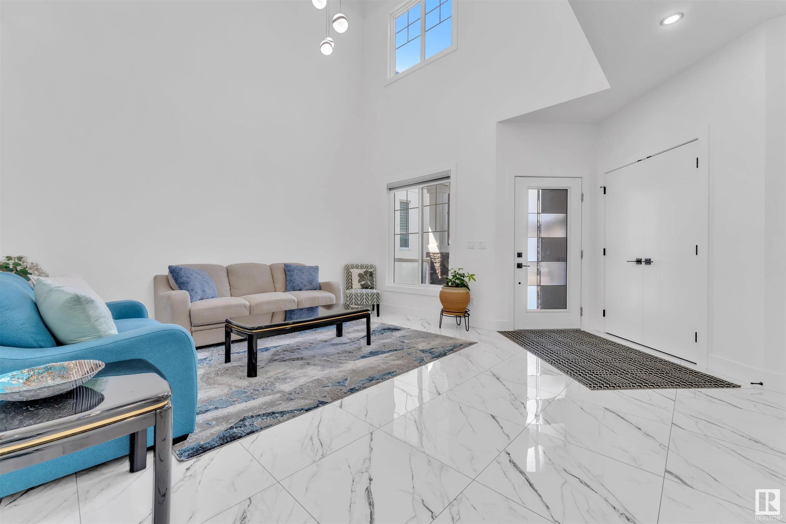 1809 18A Avenue