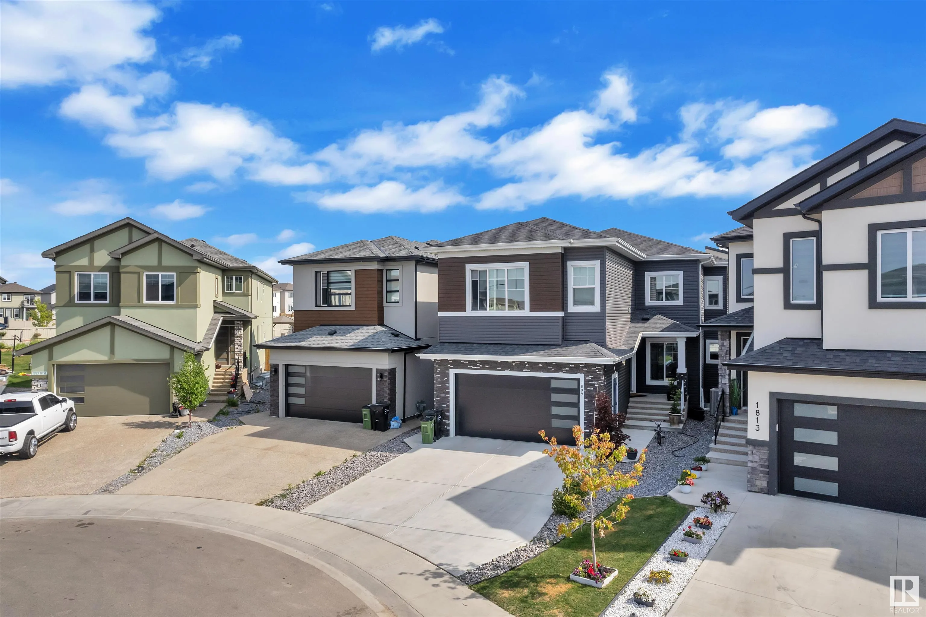 1809 18A Avenue