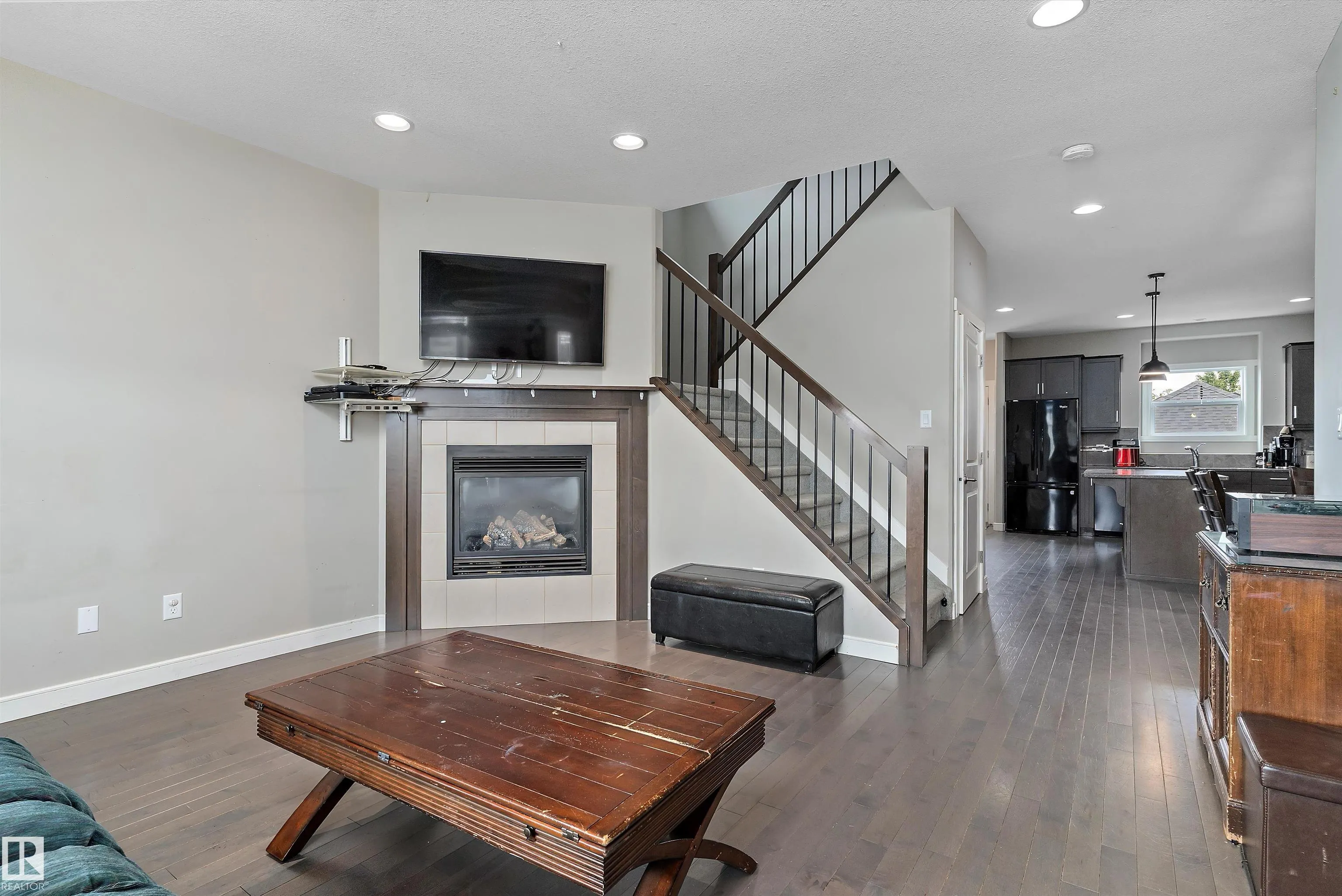 184 ROBINSON Drive