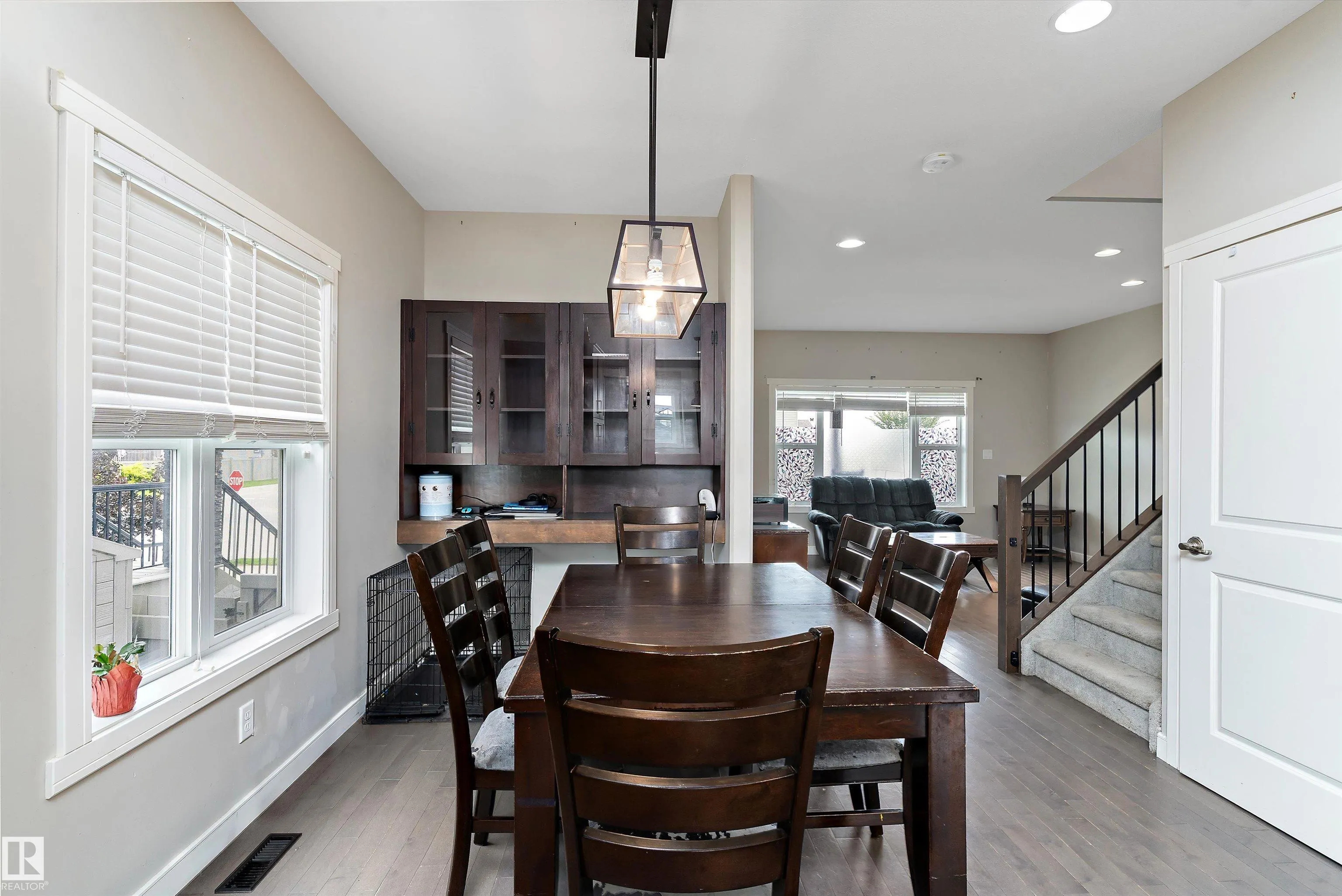 184 ROBINSON Drive