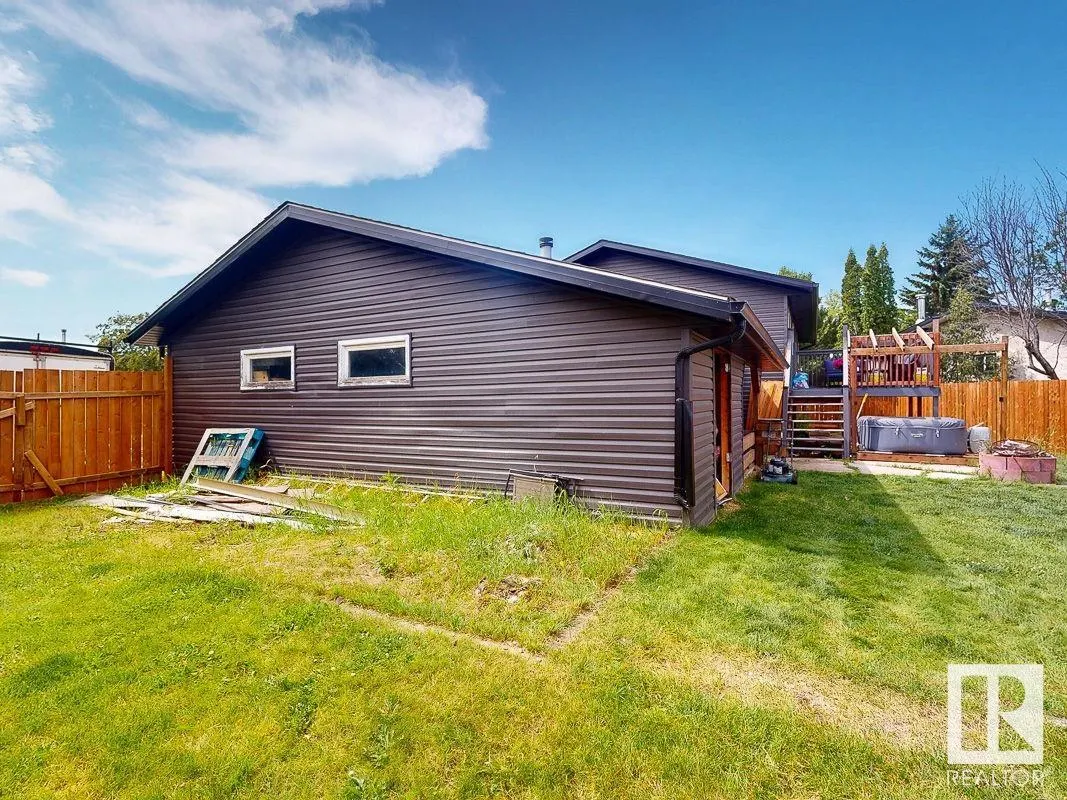 12 GARDEN VALLEY Drive
