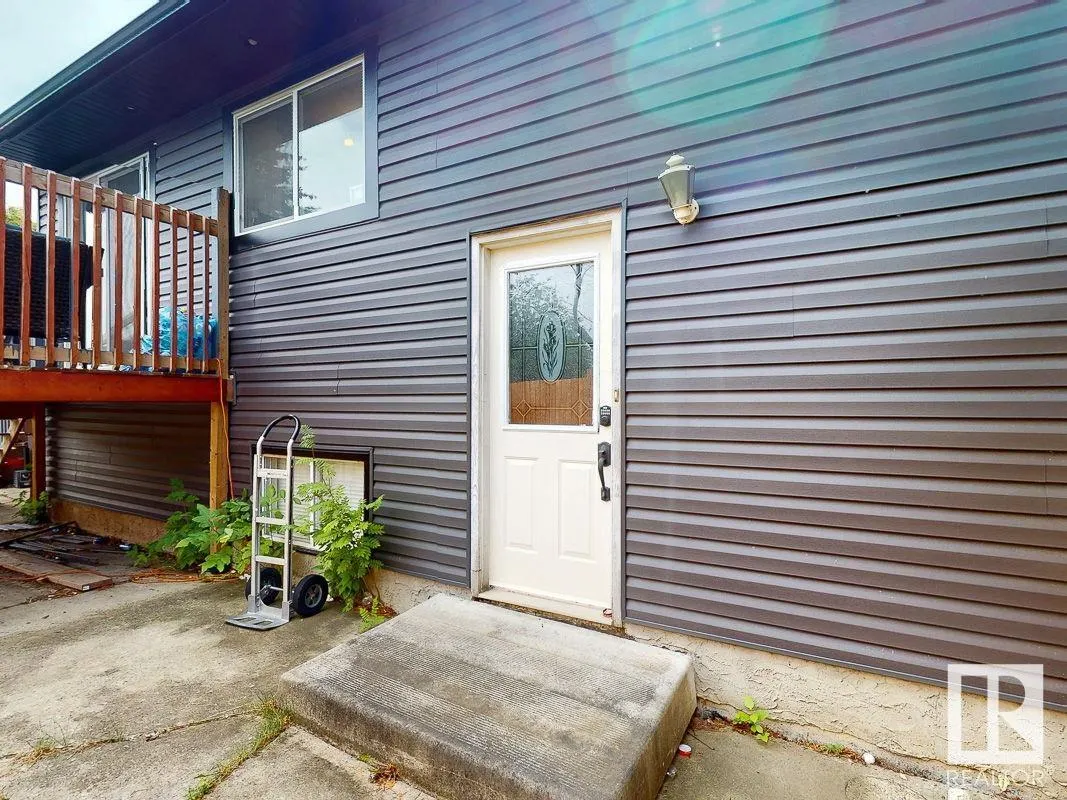 12 GARDEN VALLEY Drive