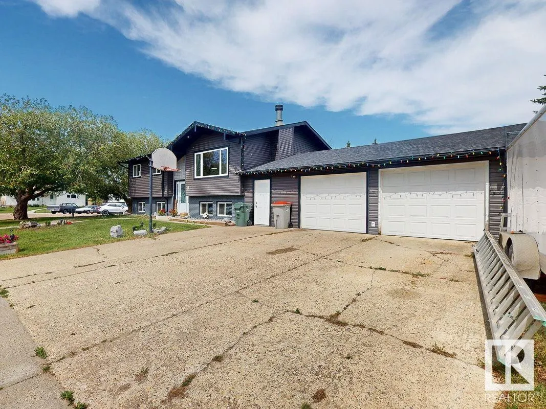 12 GARDEN VALLEY Drive