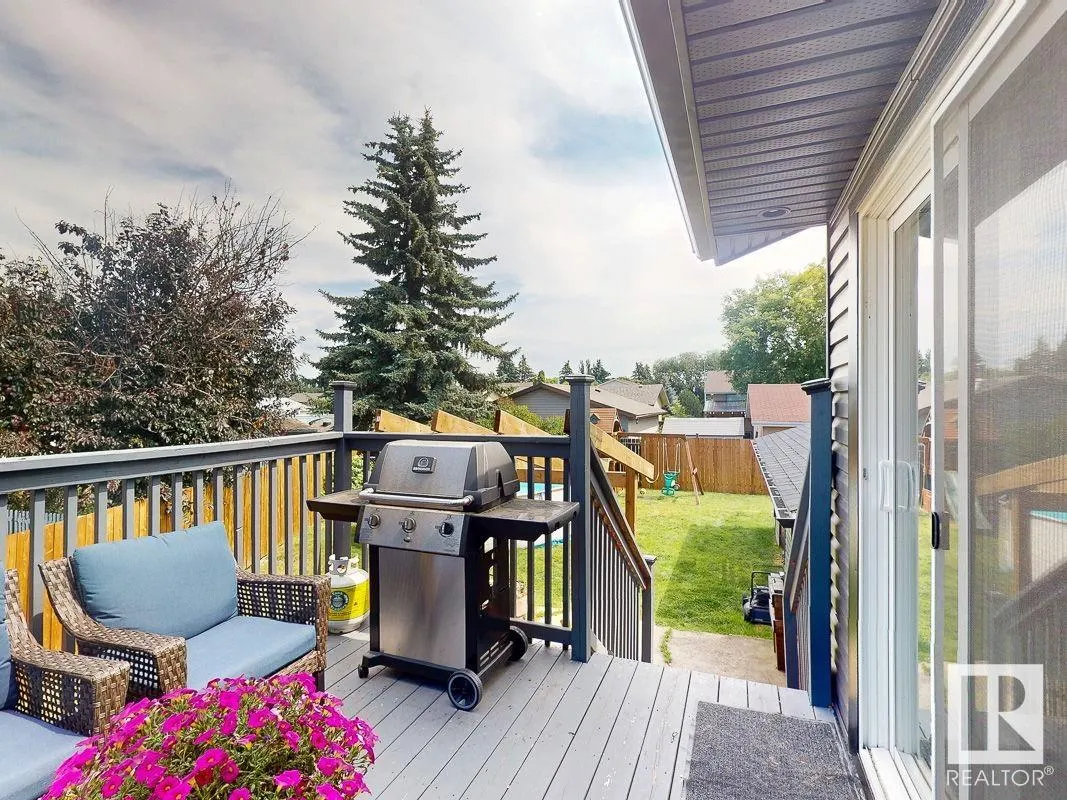 12 GARDEN VALLEY Drive