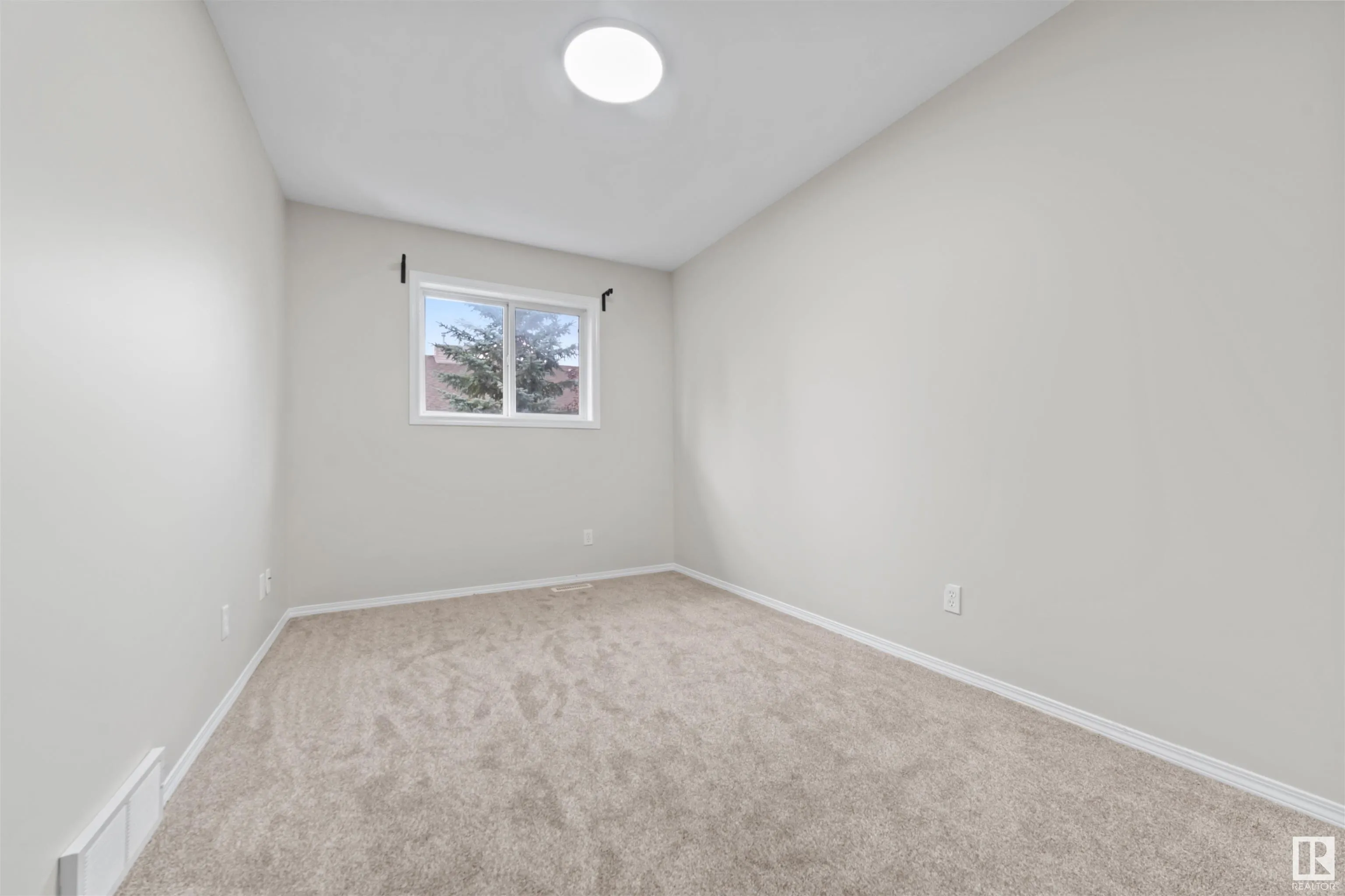 230 EDWARDS Drive