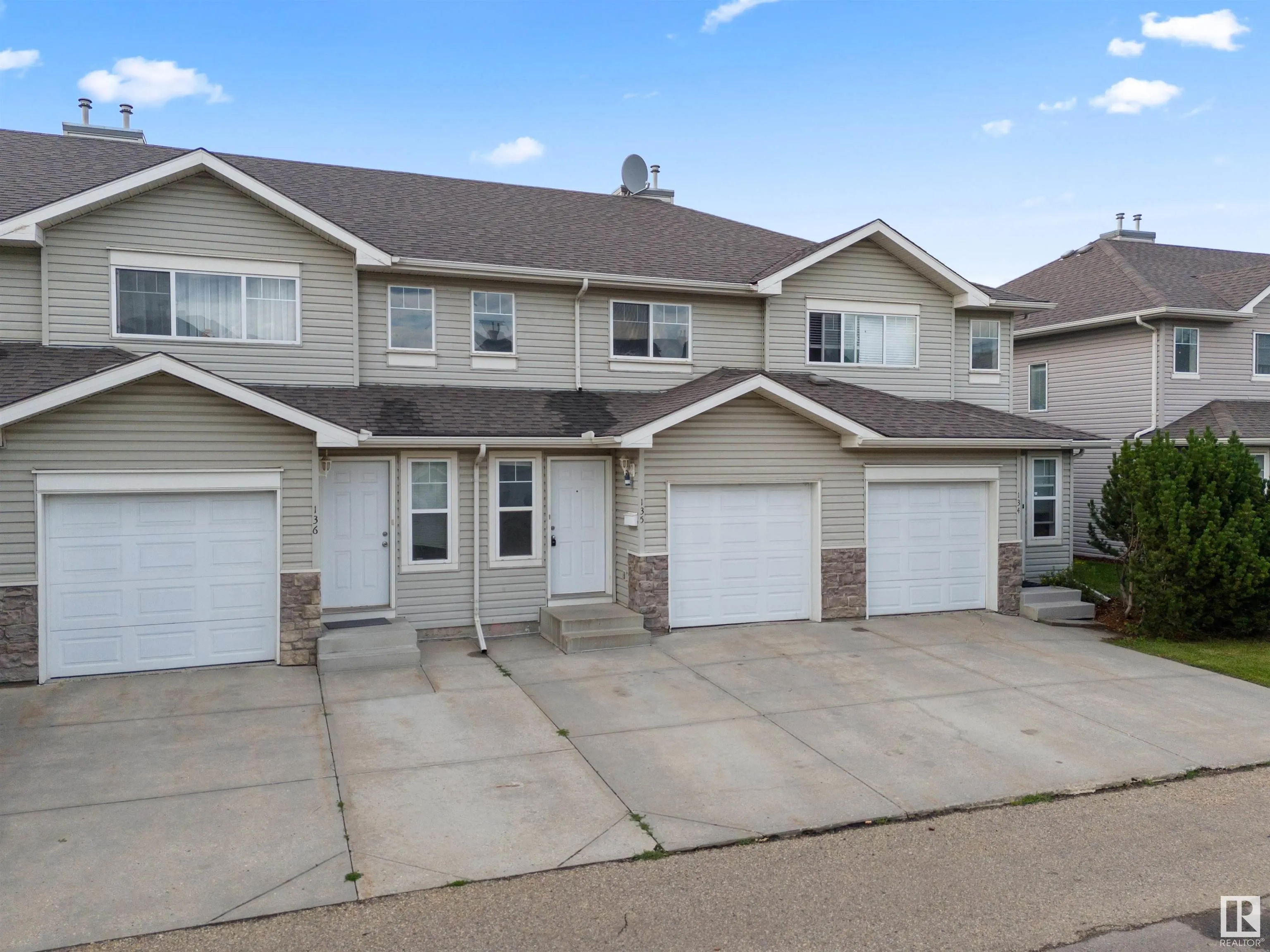 230 EDWARDS Drive