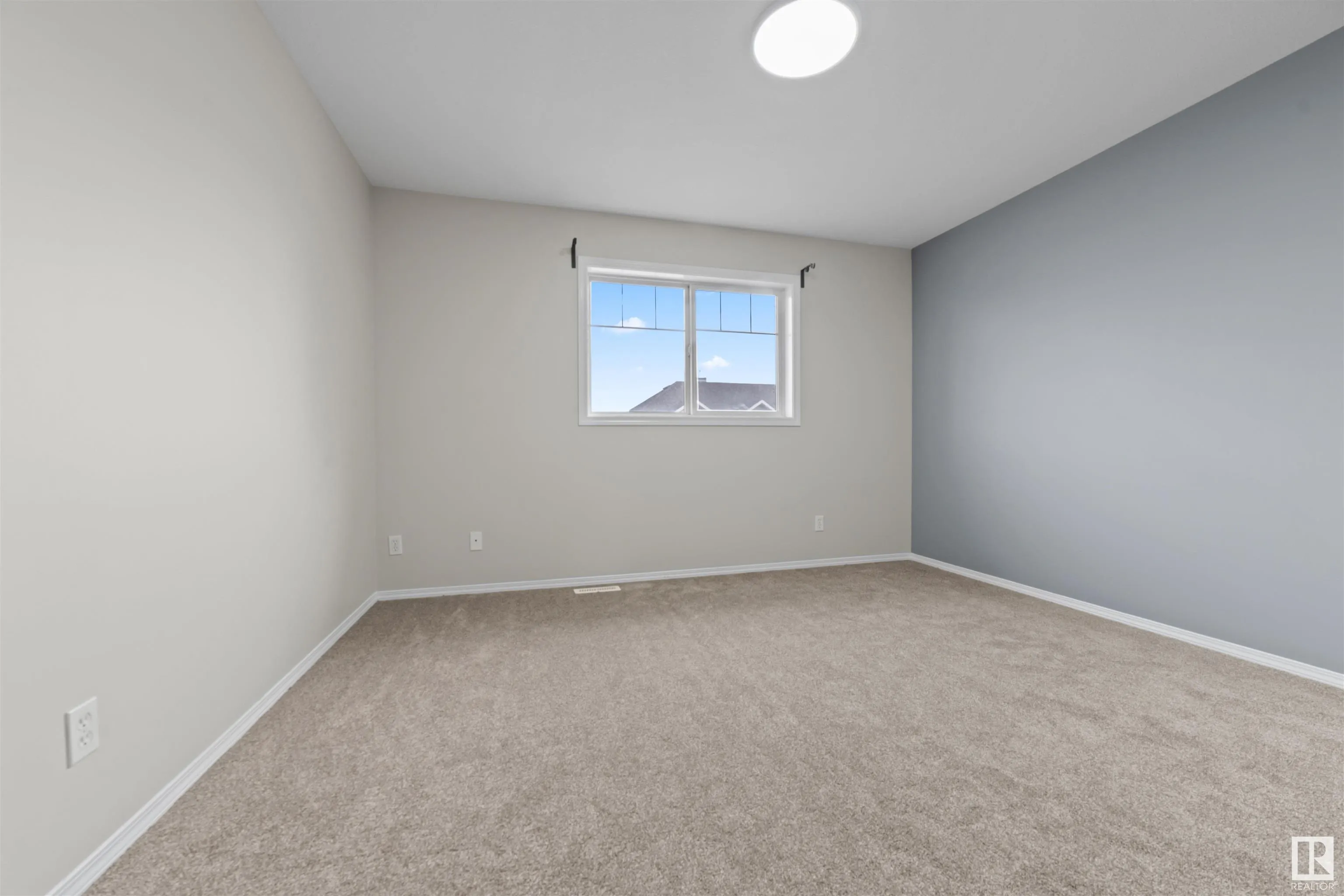 230 EDWARDS Drive