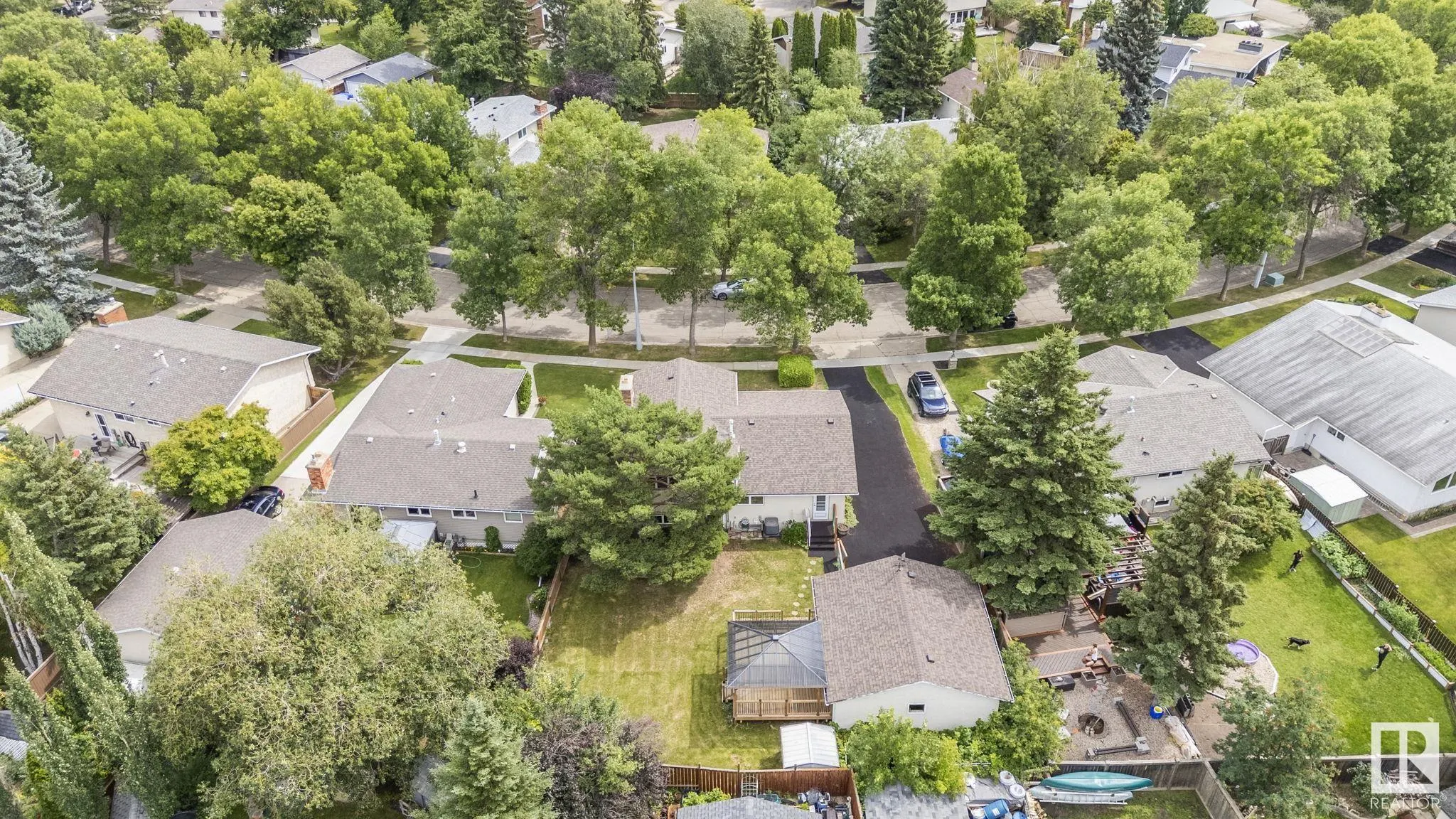 42 LARKSPUR Crescent
