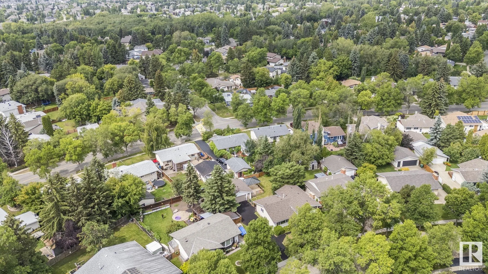 42 LARKSPUR Crescent