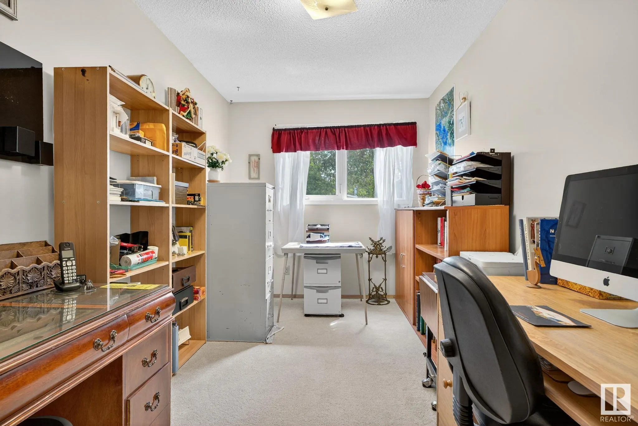 42 LARKSPUR Crescent
