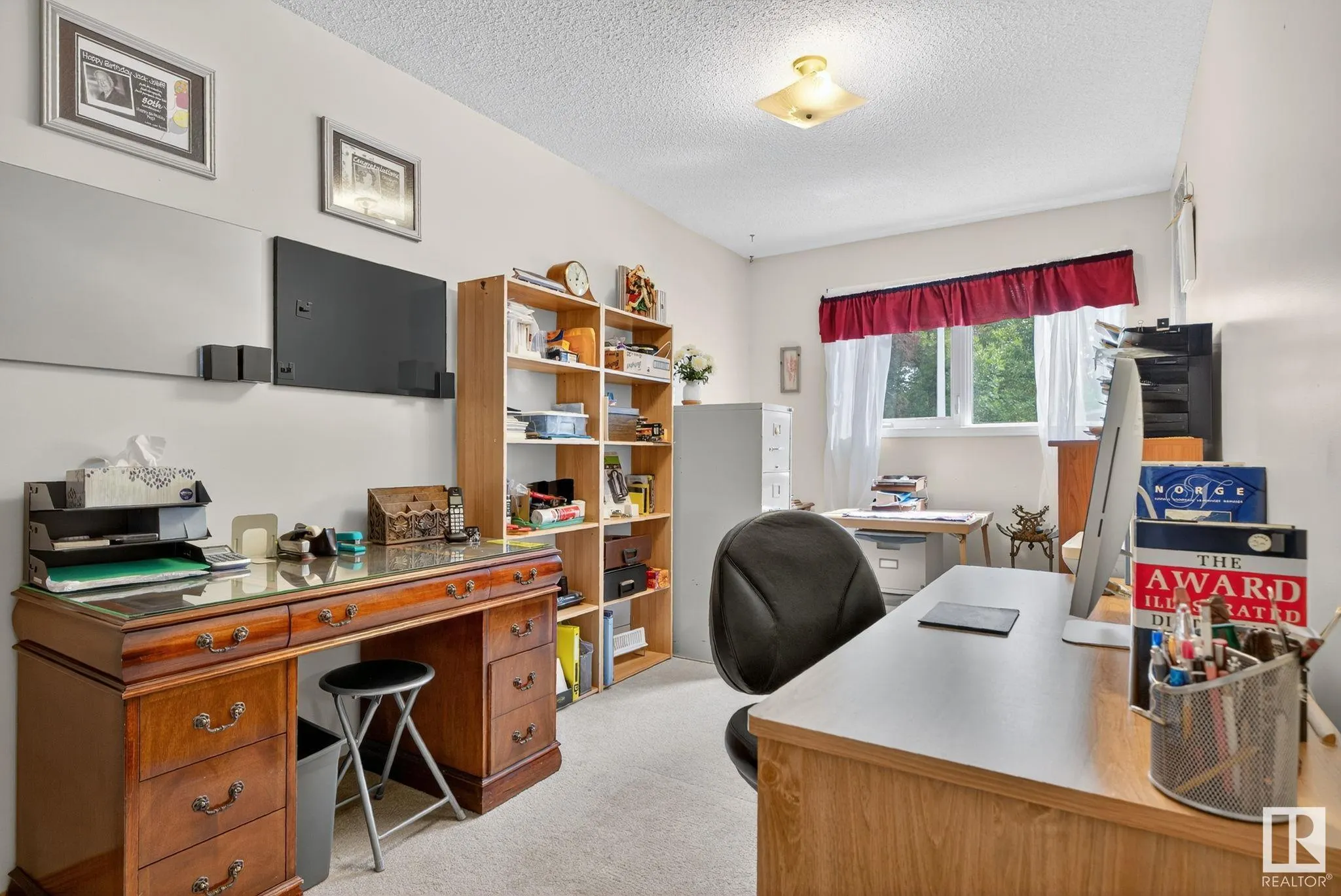 42 LARKSPUR Crescent