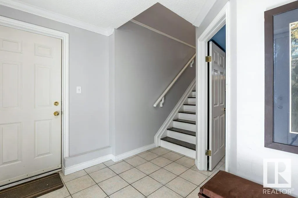 50 LIBERTON Drive