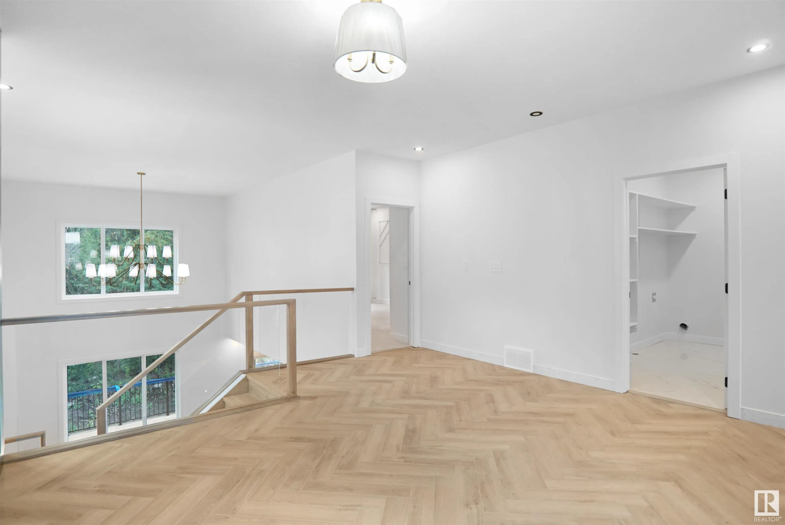 53 MEADOWGROVE LANE