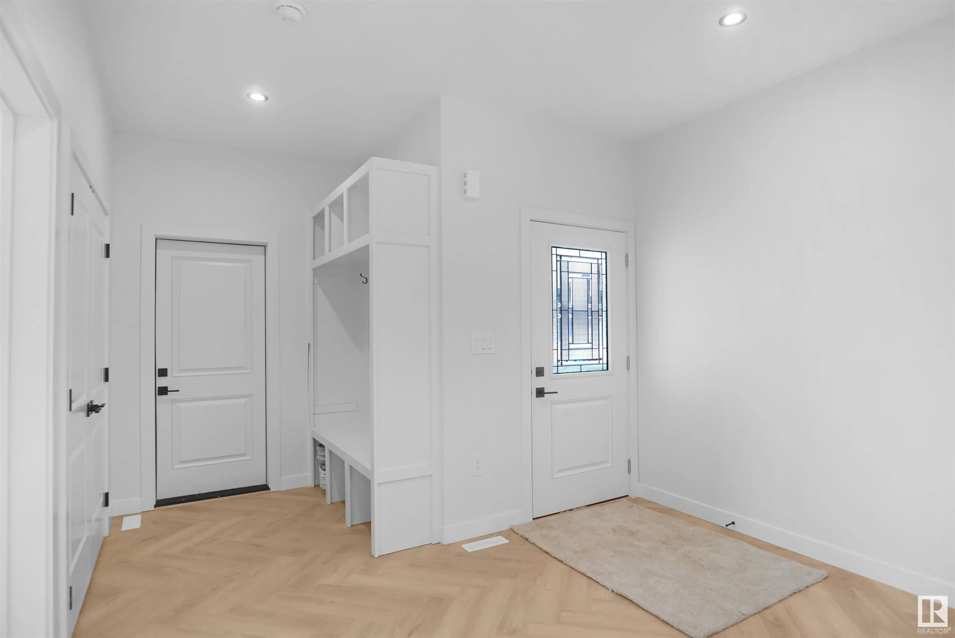 53 MEADOWGROVE LANE