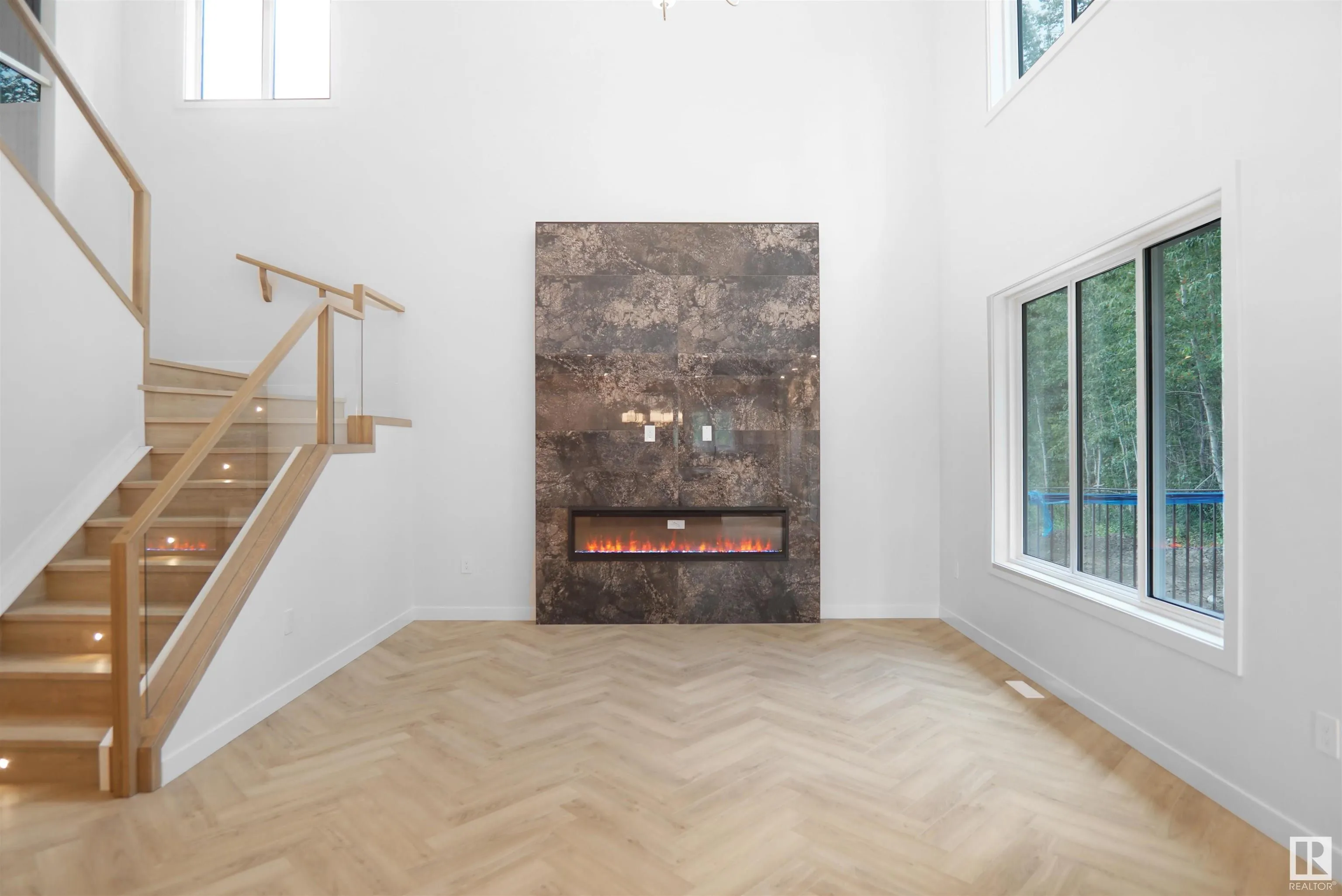 53 MEADOWGROVE LANE