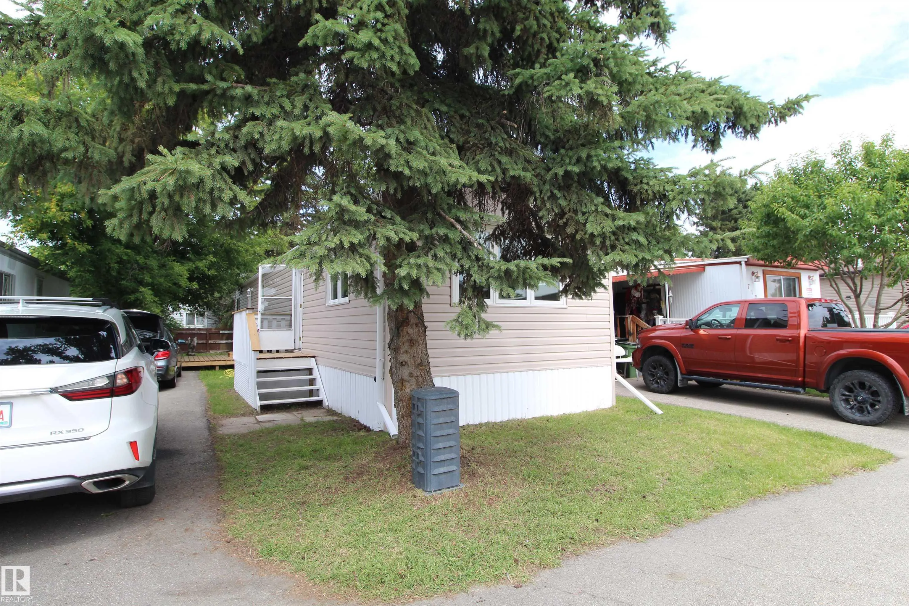 714 West Ridge Place