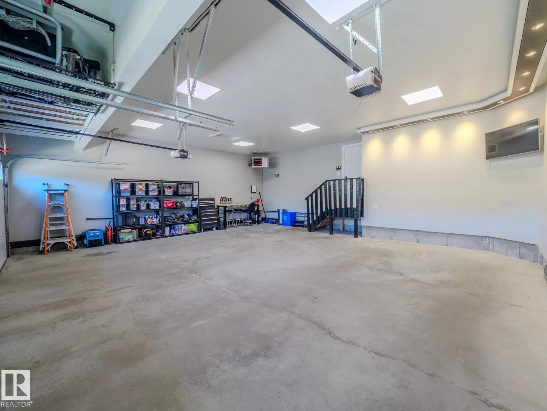 5503 64 Street