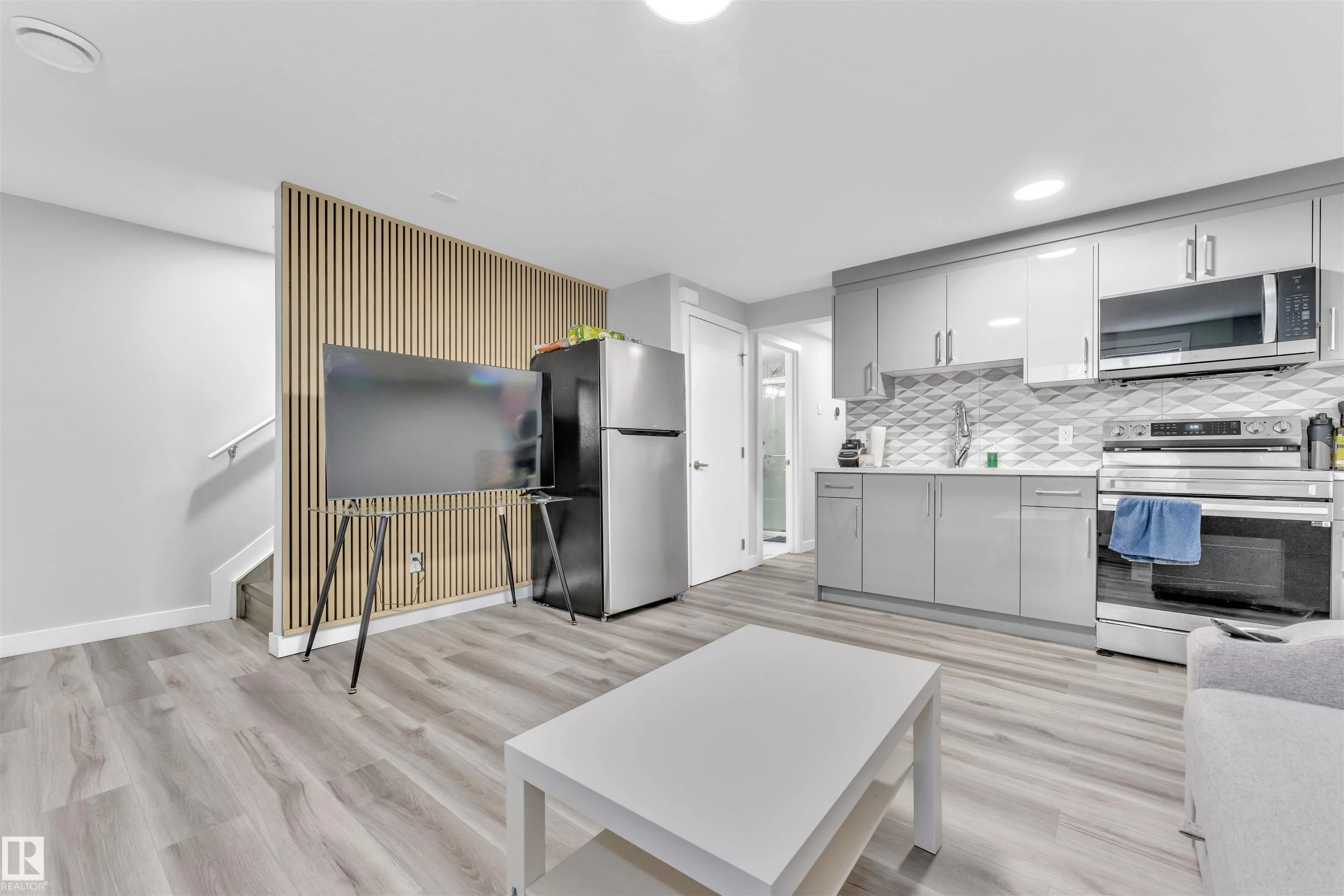 16035 12 Avenue