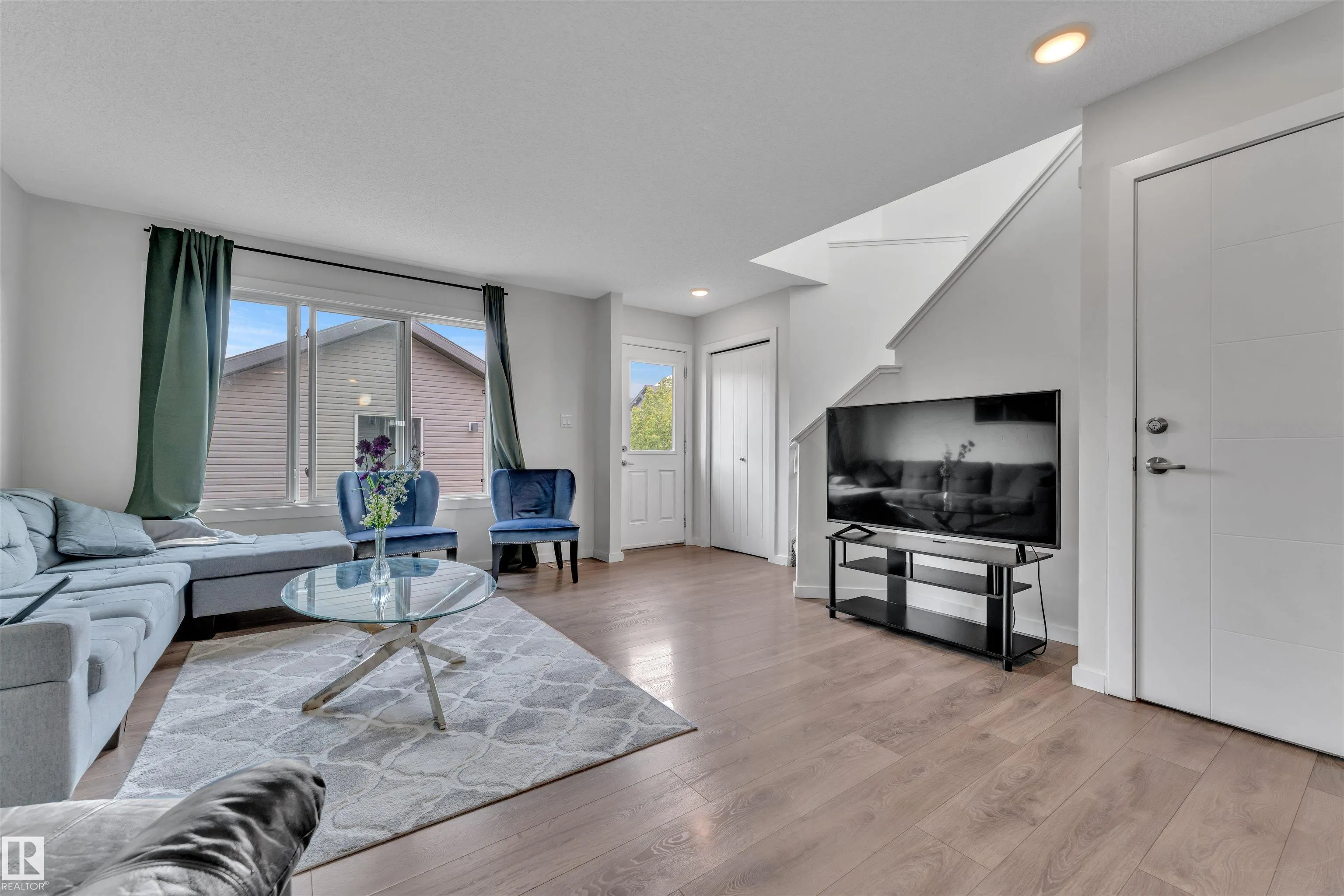 16035 12 Avenue