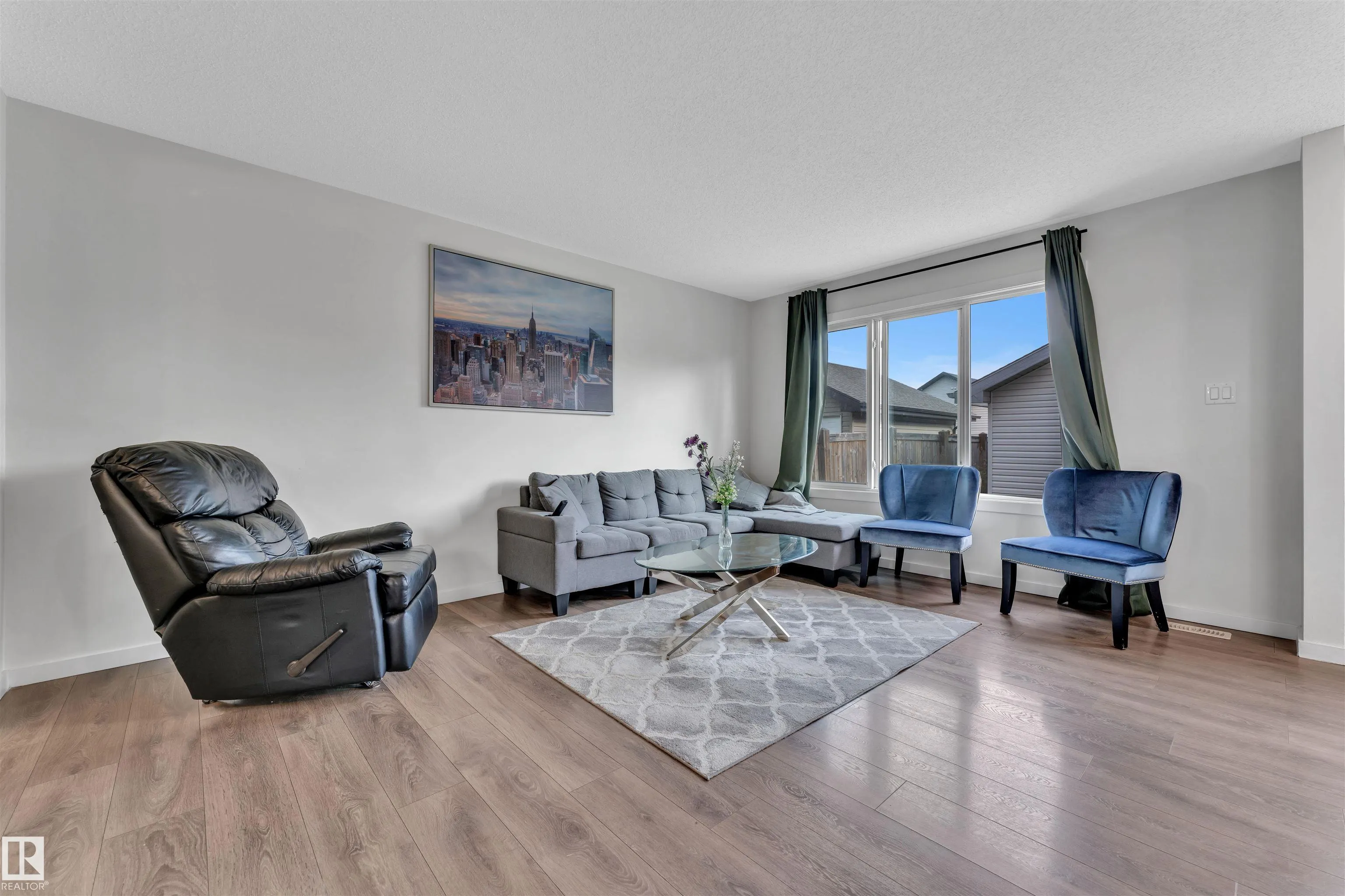 16035 12 Avenue