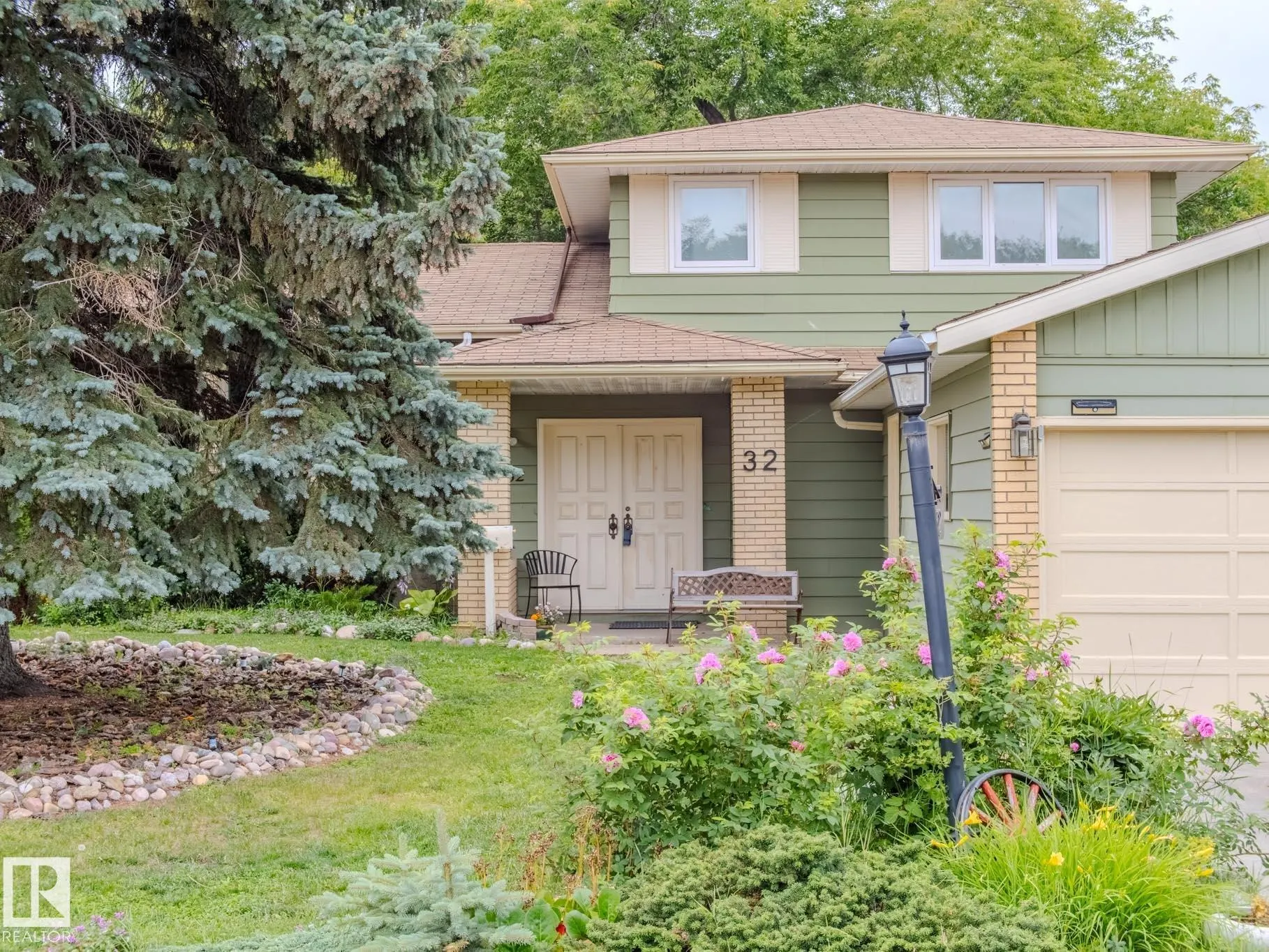 32 GARFIELD Crescent