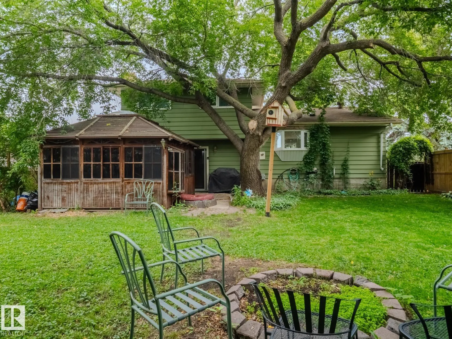32 GARFIELD Crescent