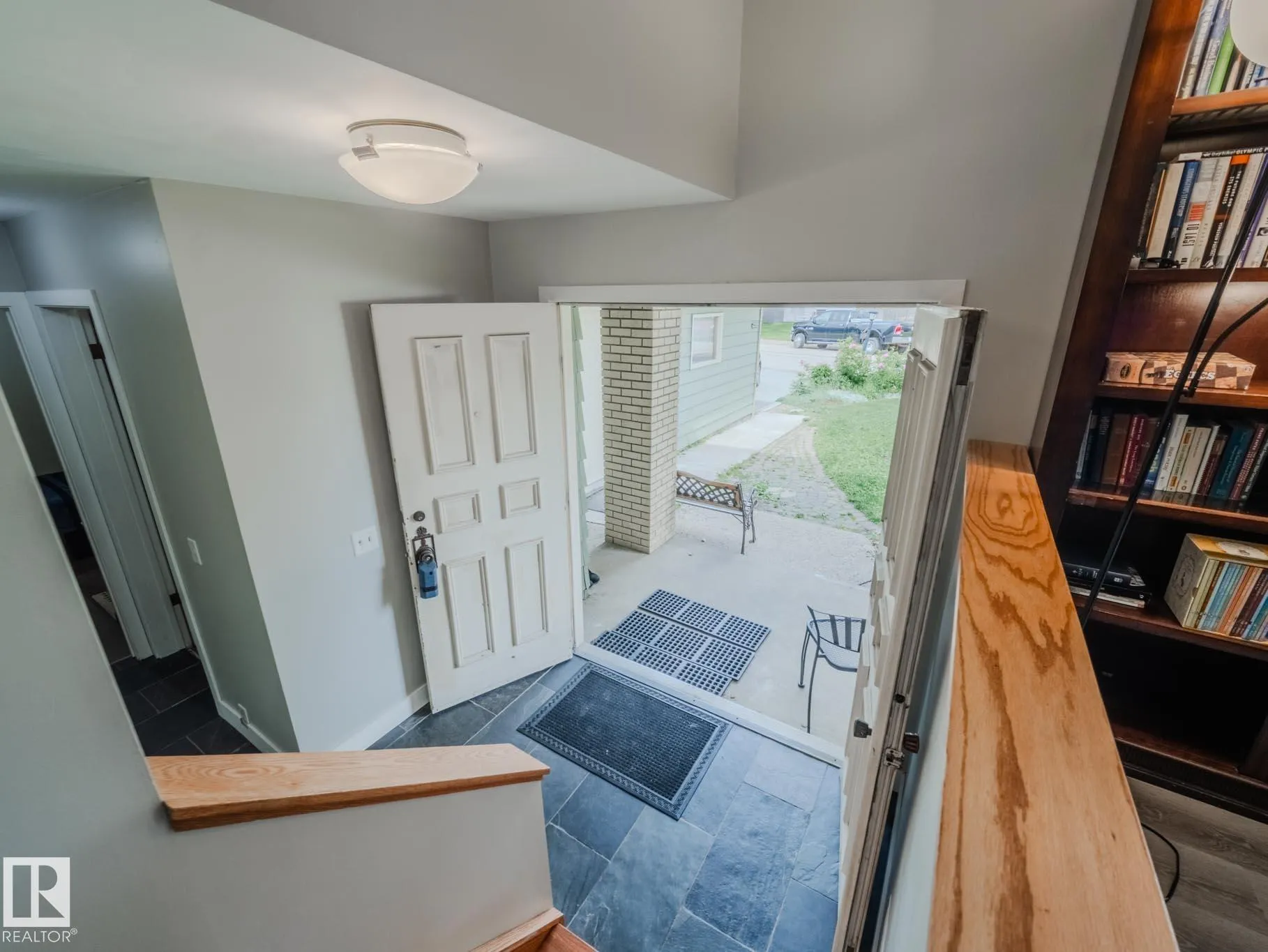 32 GARFIELD Crescent
