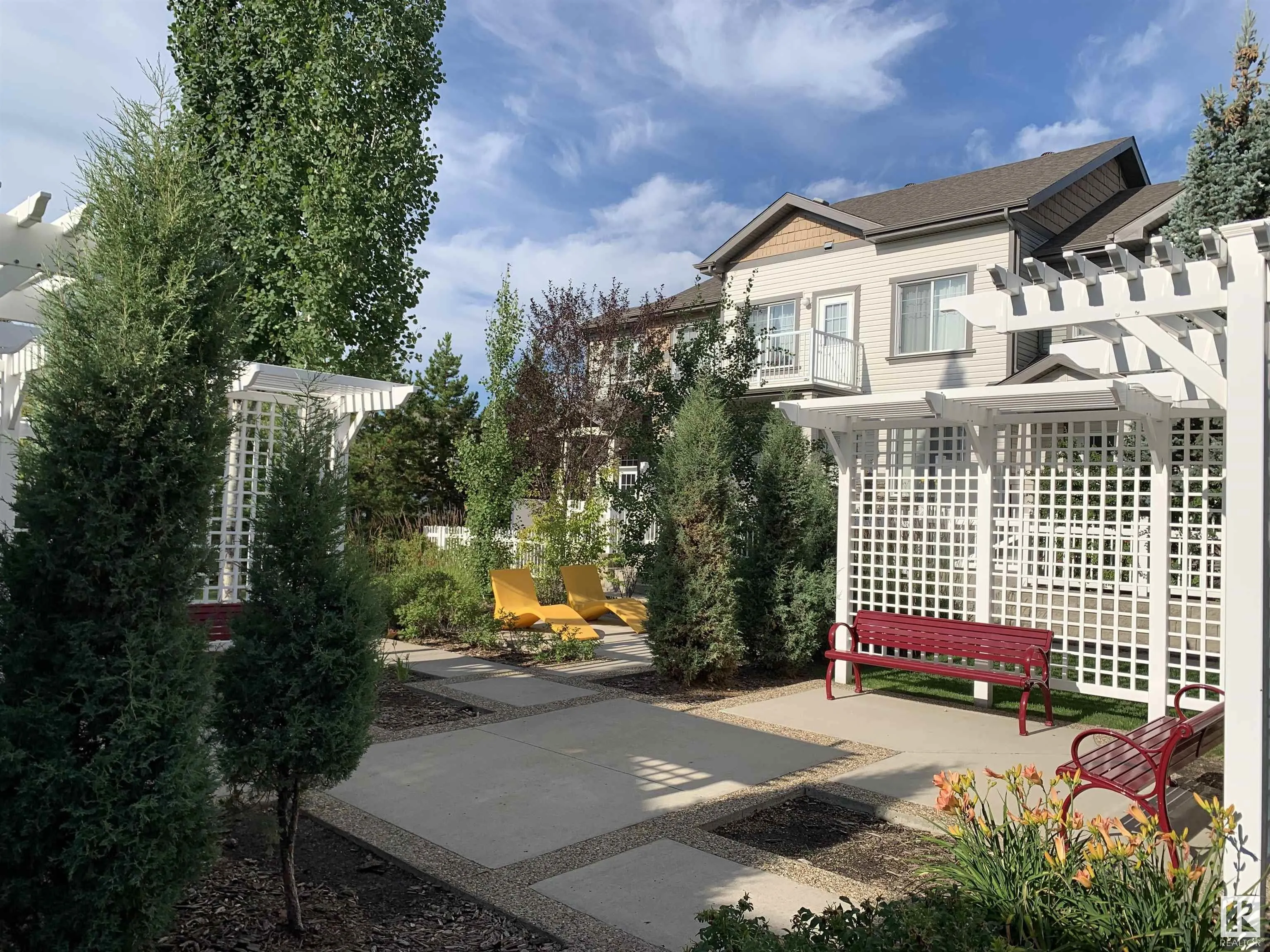 4850 terwillegar Common