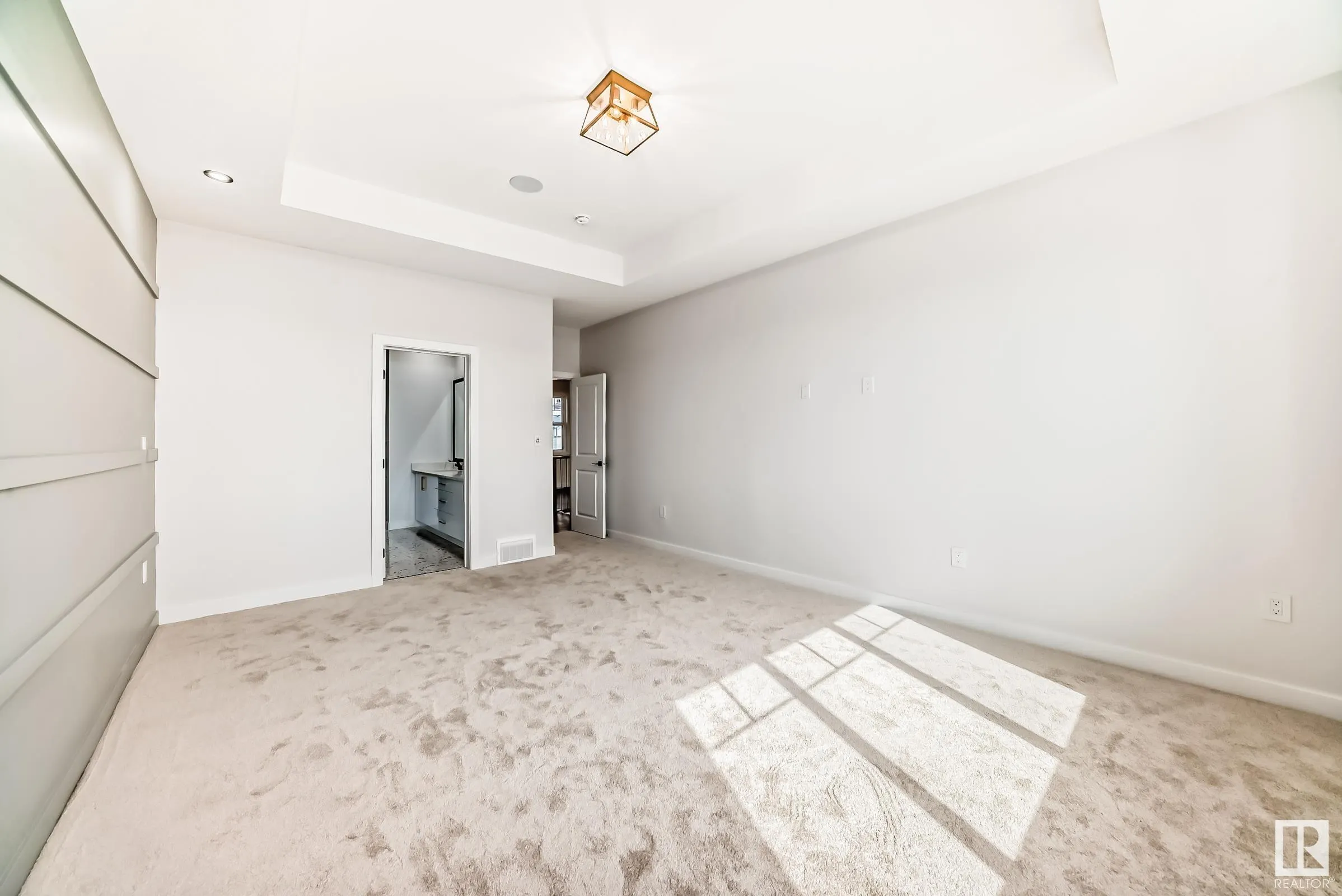39 MEADOWGROVE Lane