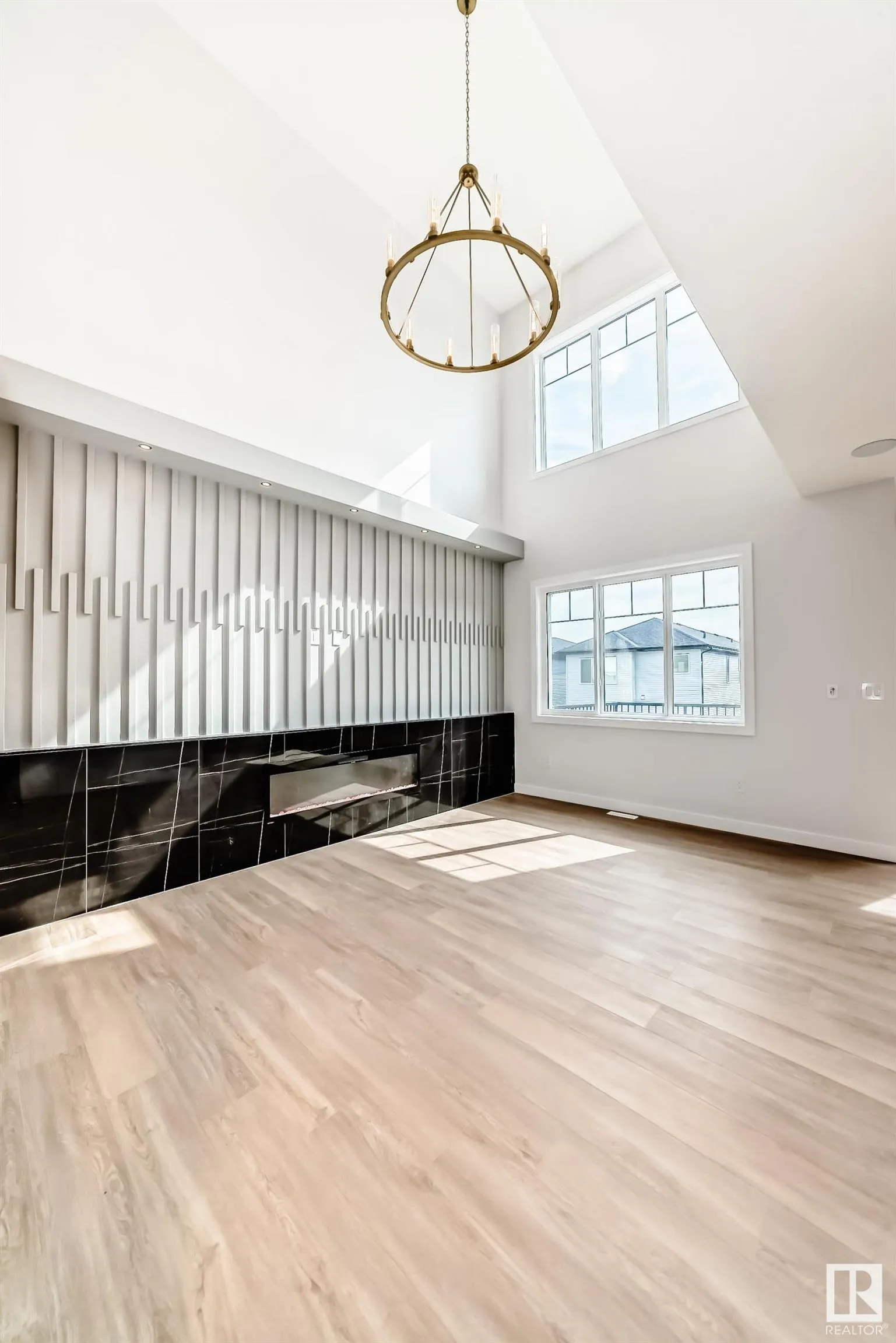 39 MEADOWGROVE Lane
