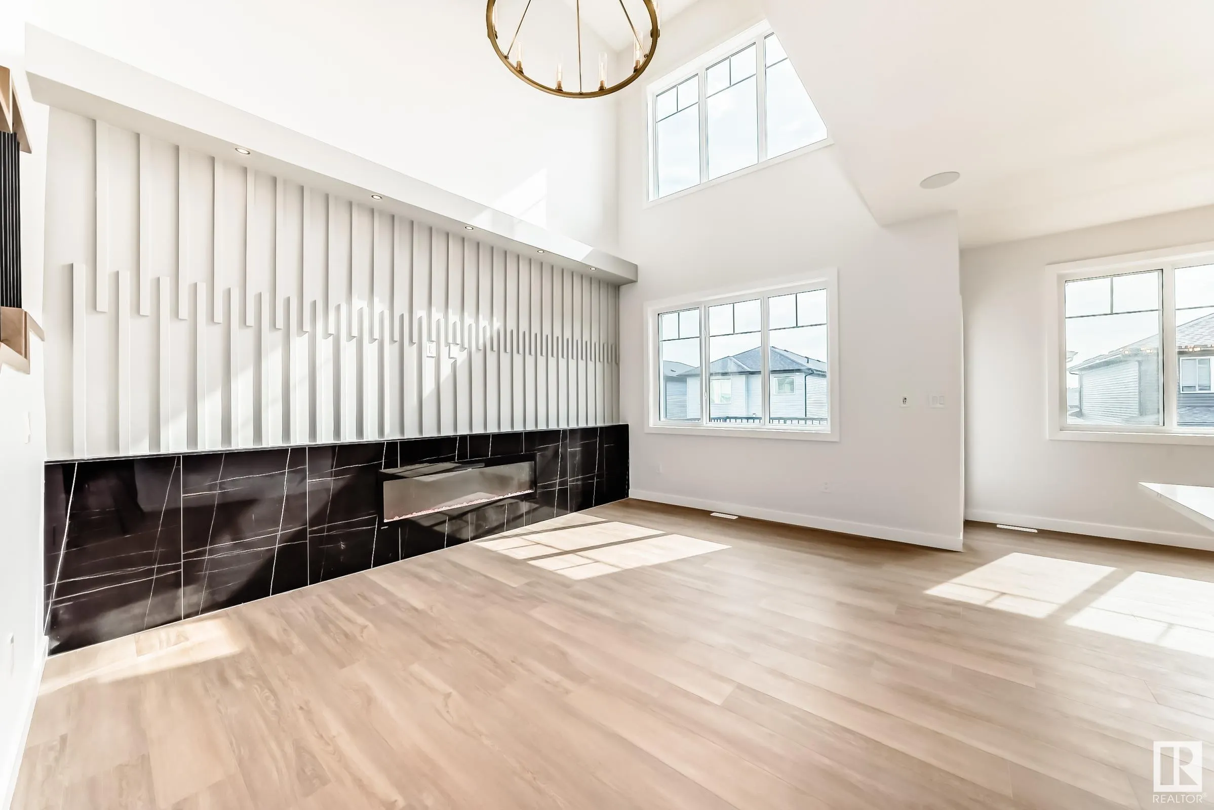 39 MEADOWGROVE Lane