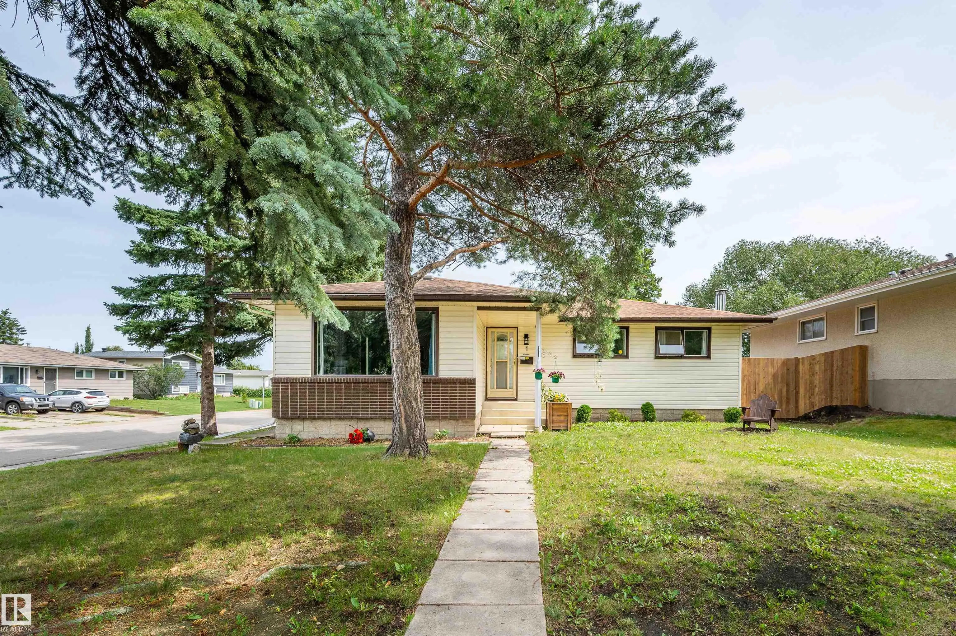 1 MANOR Drive