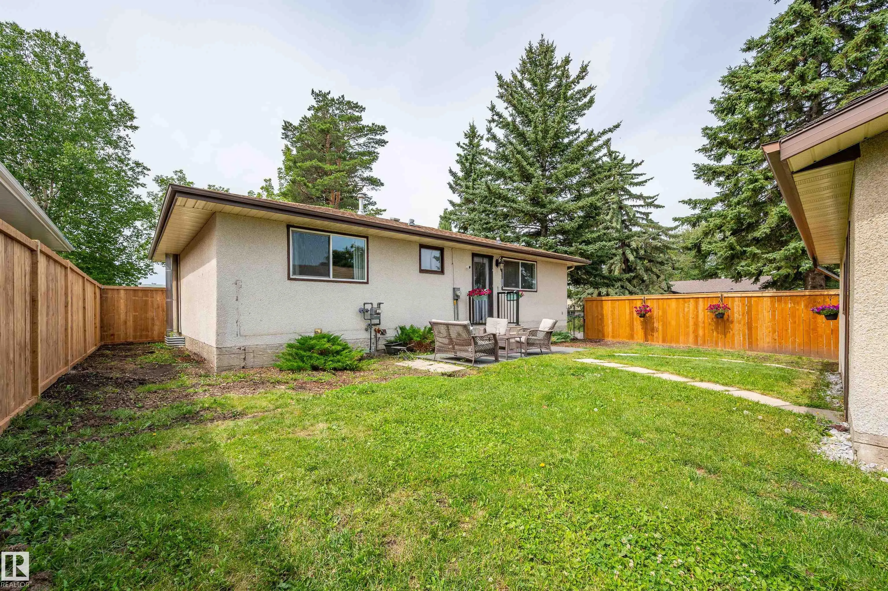 1 MANOR Drive
