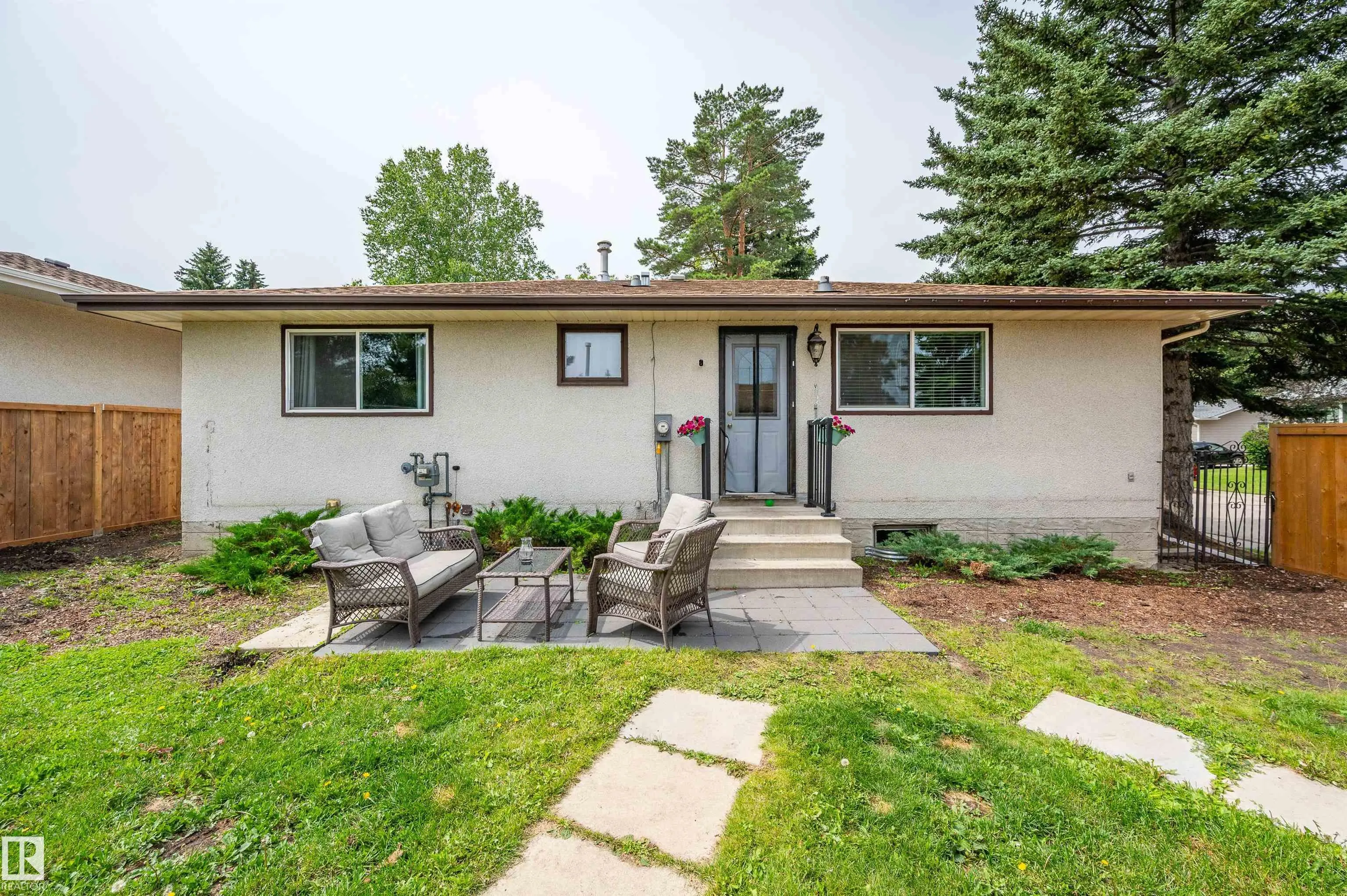1 MANOR Drive